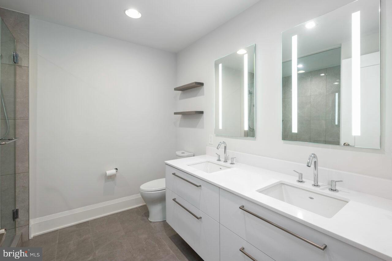 ROBINSON LANDING - Residential