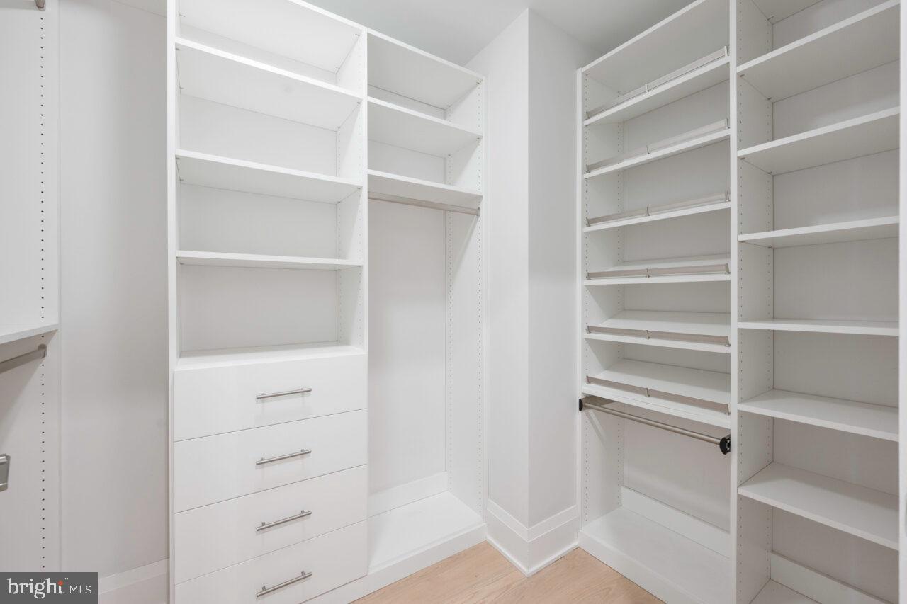 ROBINSON LANDING - Residential