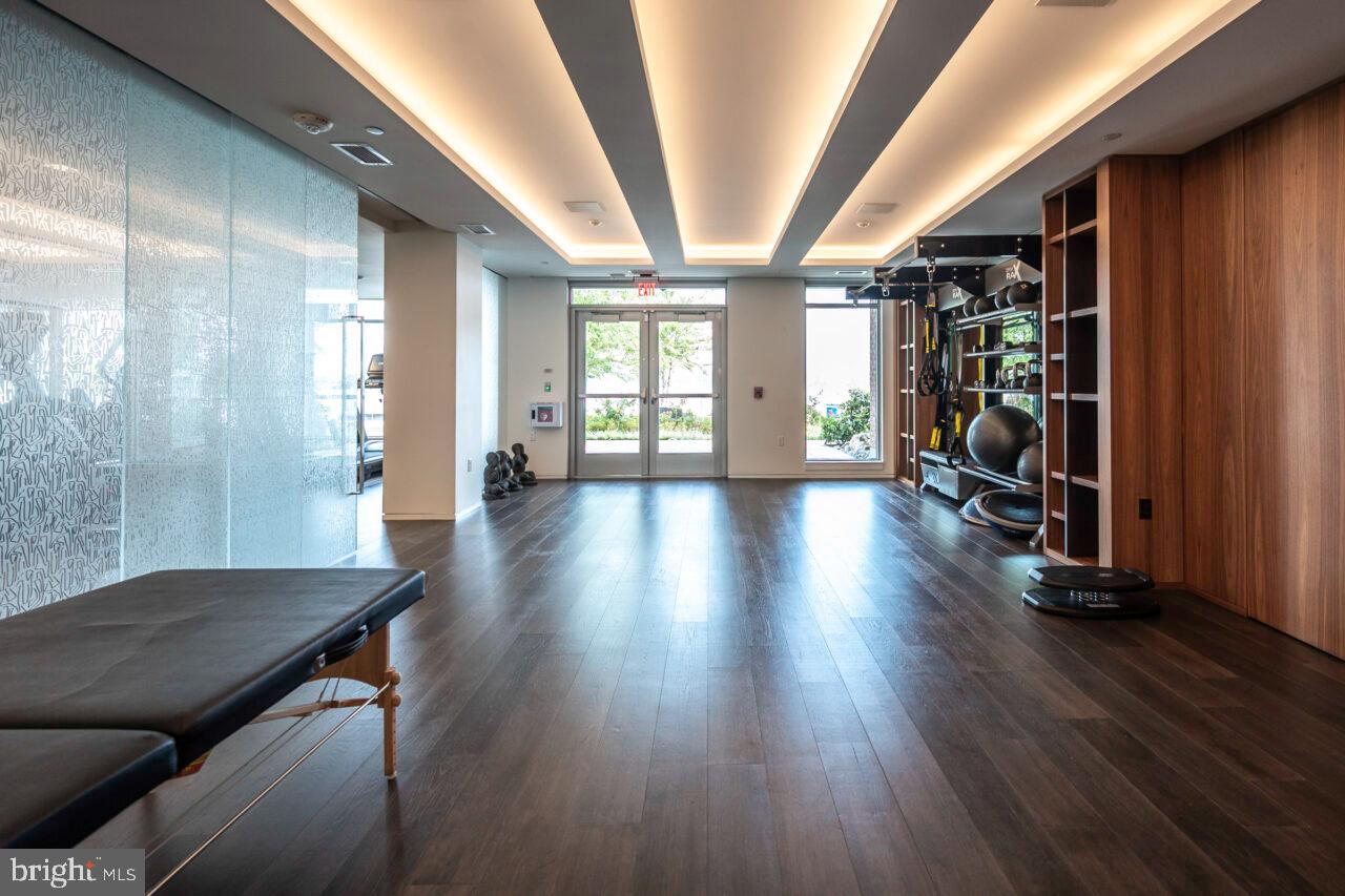 ROBINSON LANDING - Residential