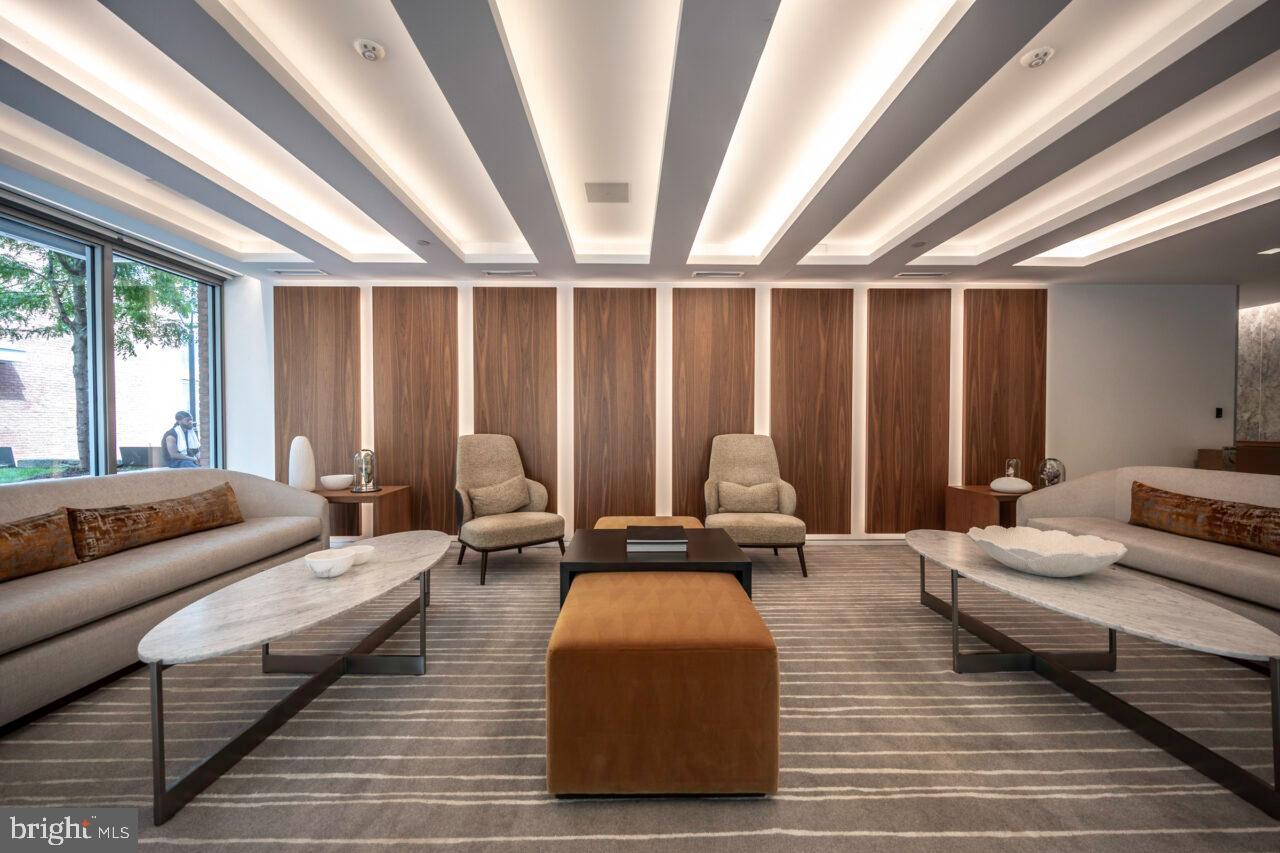 ROBINSON LANDING - Residential