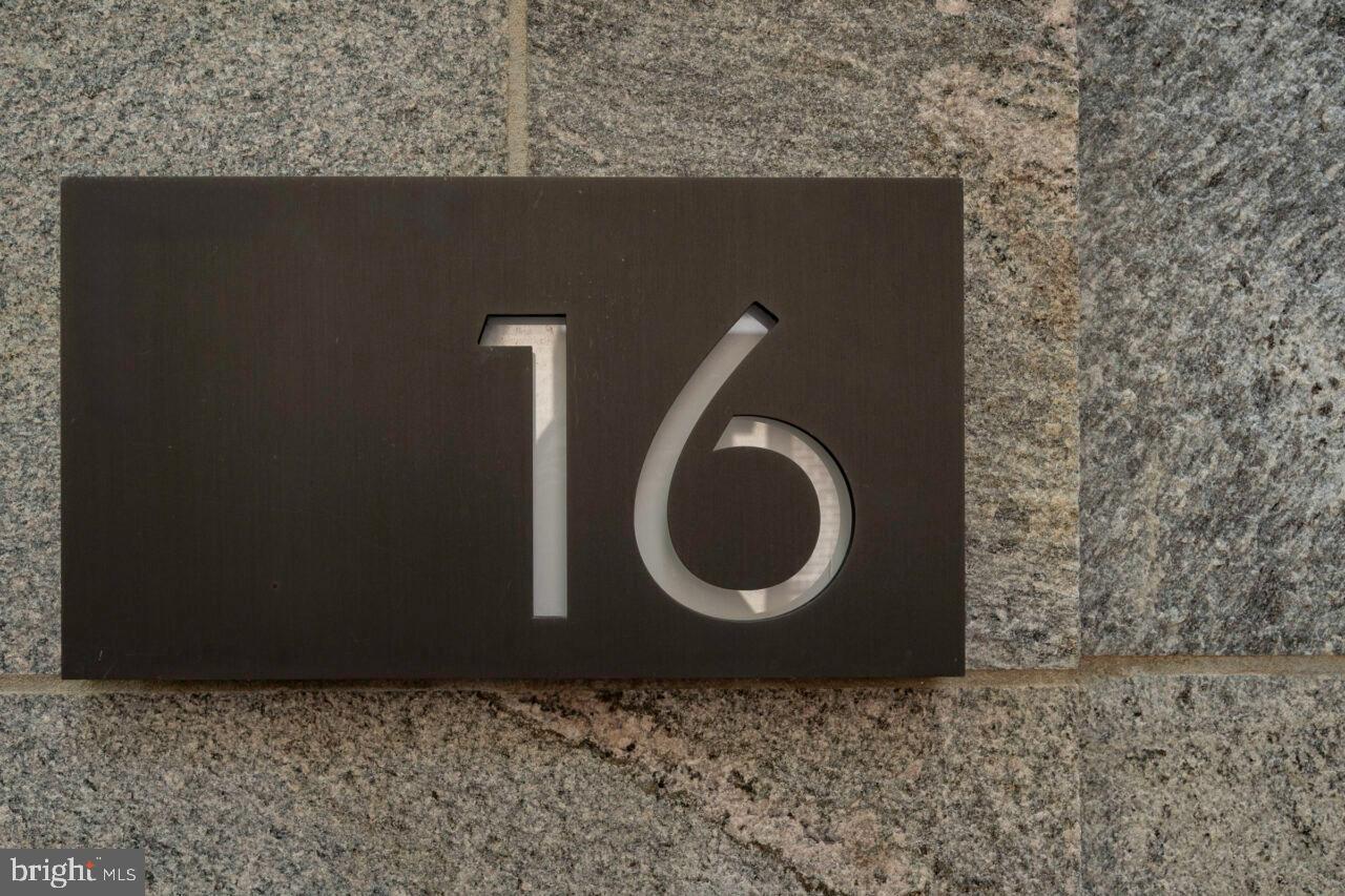 ROBINSON LANDING - Residential