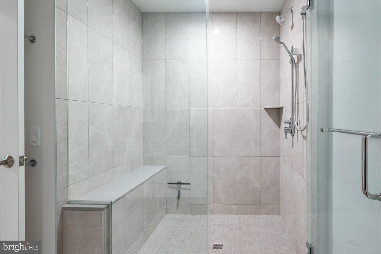 ROBINSON LANDING - Residential