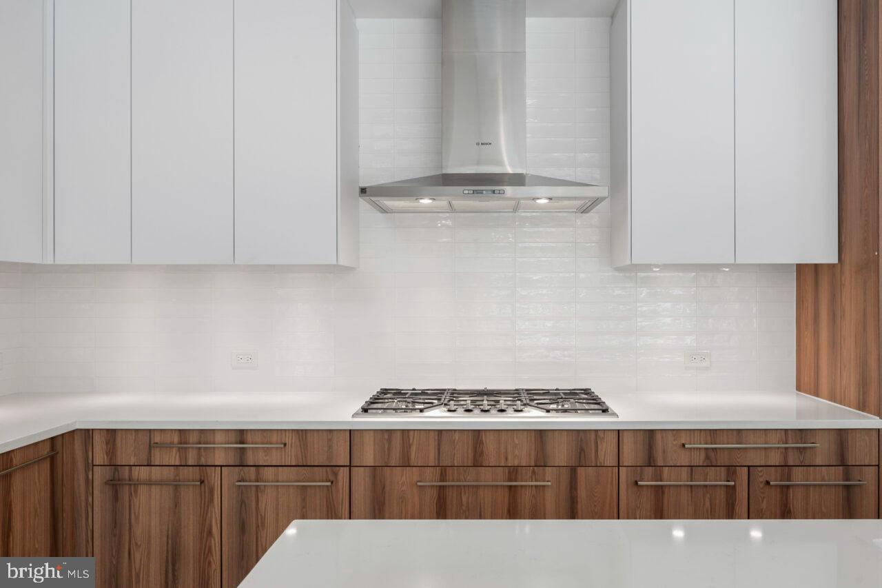 ROBINSON LANDING - Residential