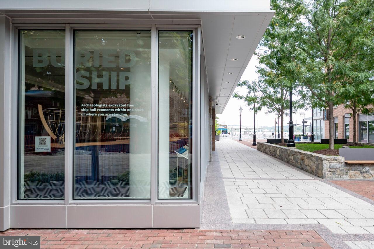 ROBINSON LANDING - Residential