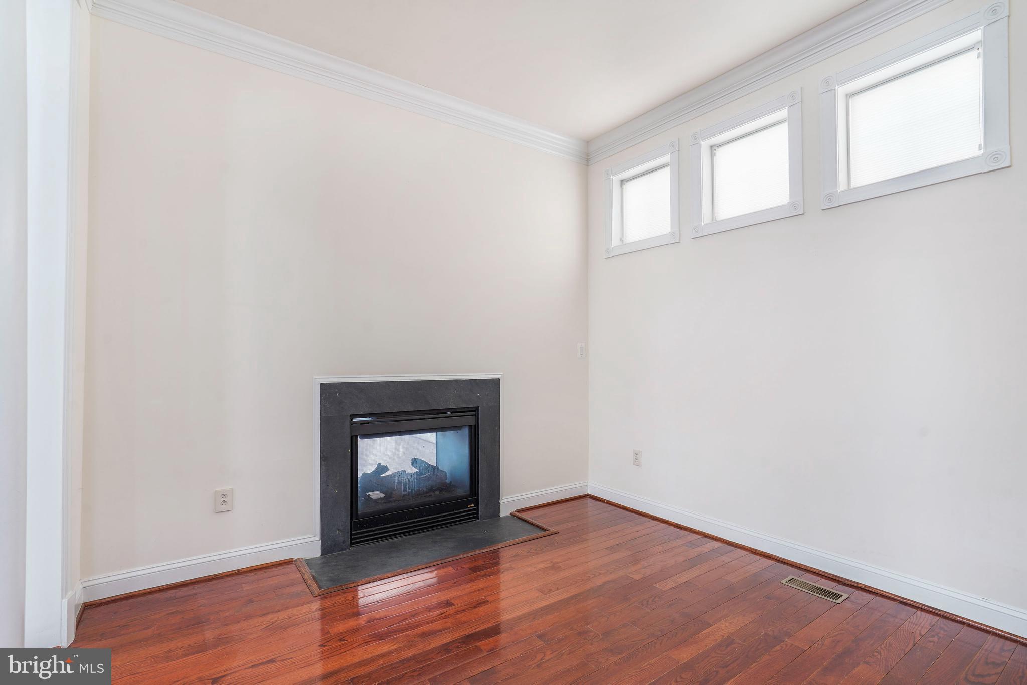 PORT POTOMAC - Residential