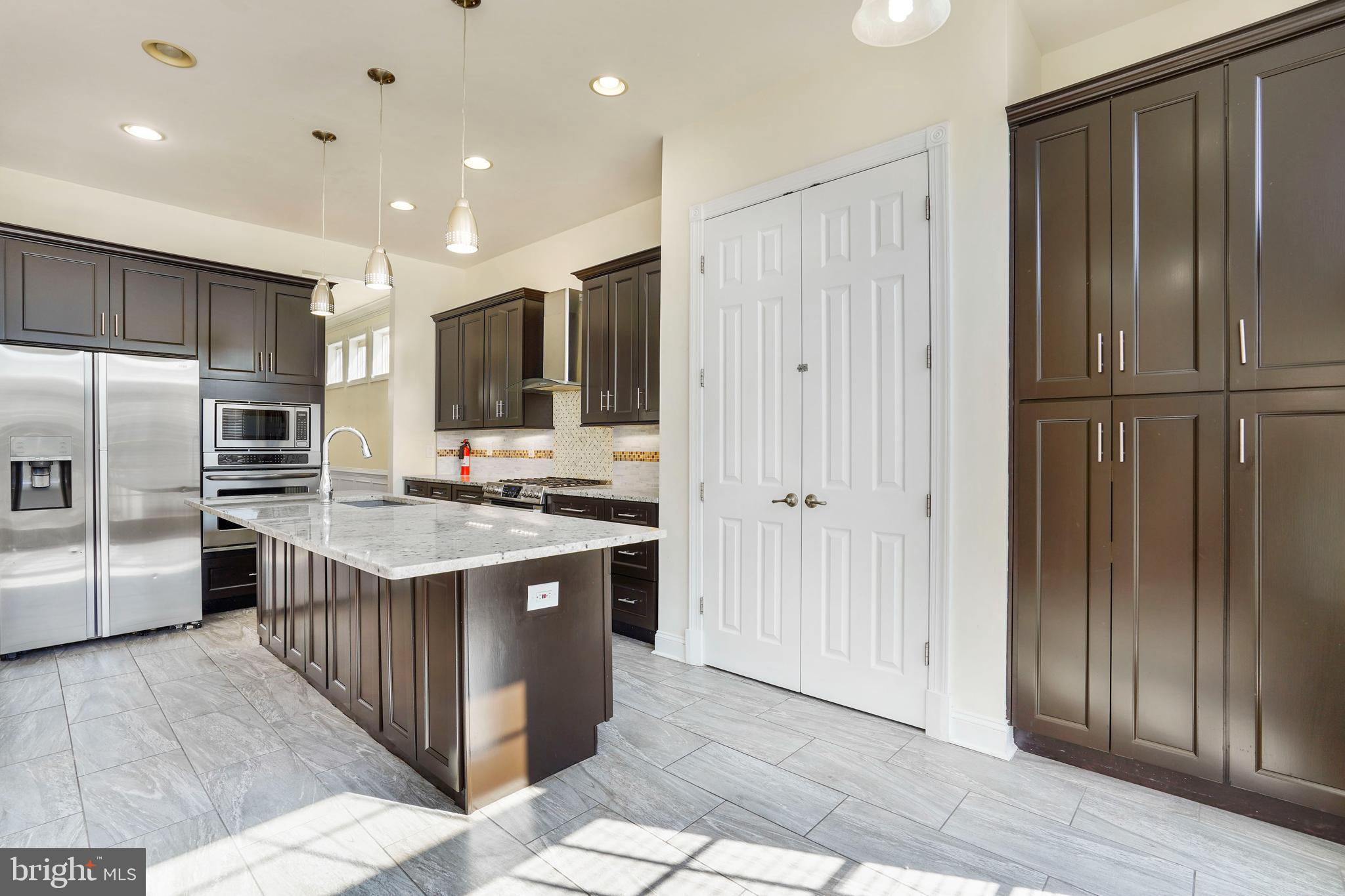 PORT POTOMAC - Residential