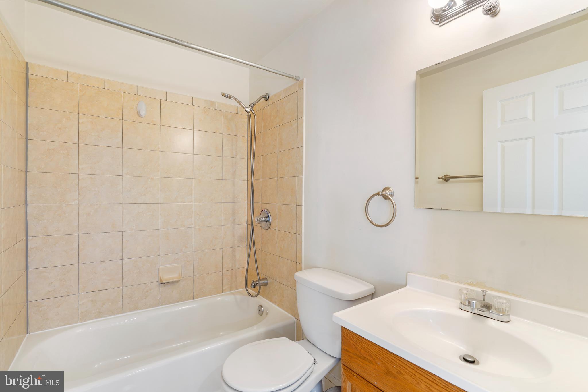 PORT POTOMAC - Residential