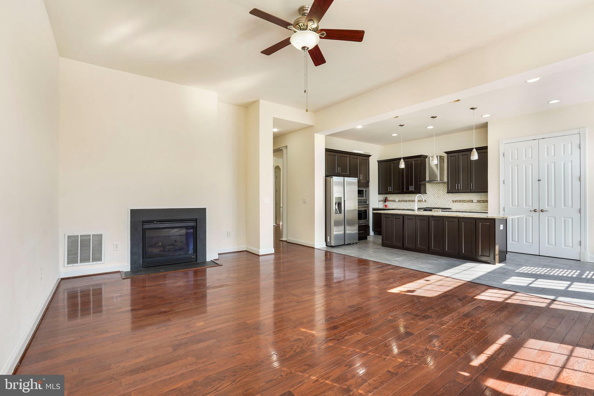 PORT POTOMAC - Residential