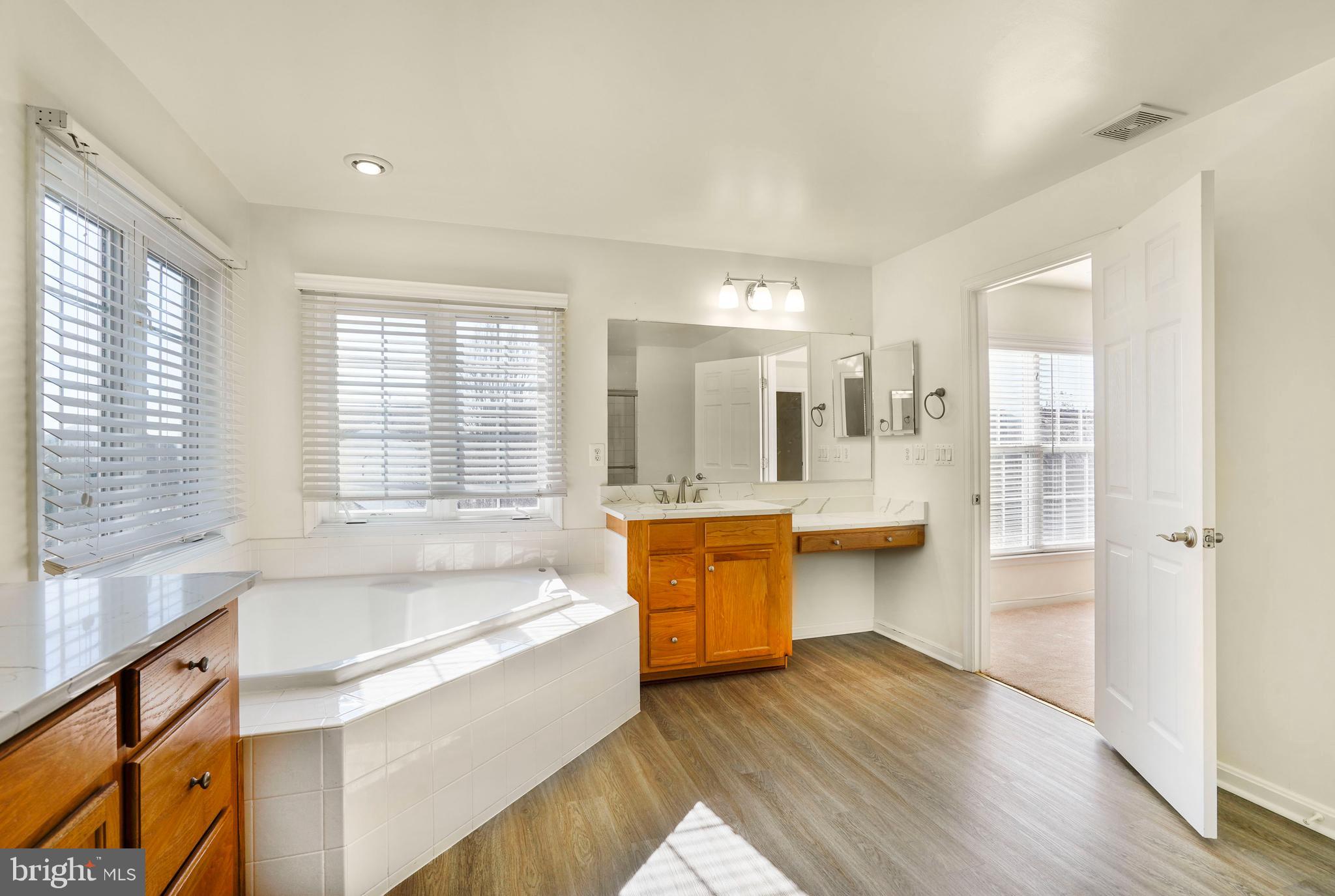 PORT POTOMAC - Residential