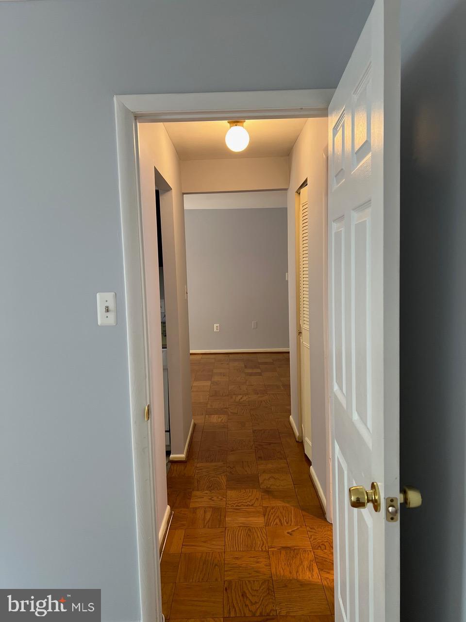 WOODBURN VILLAGE - Residential Lease