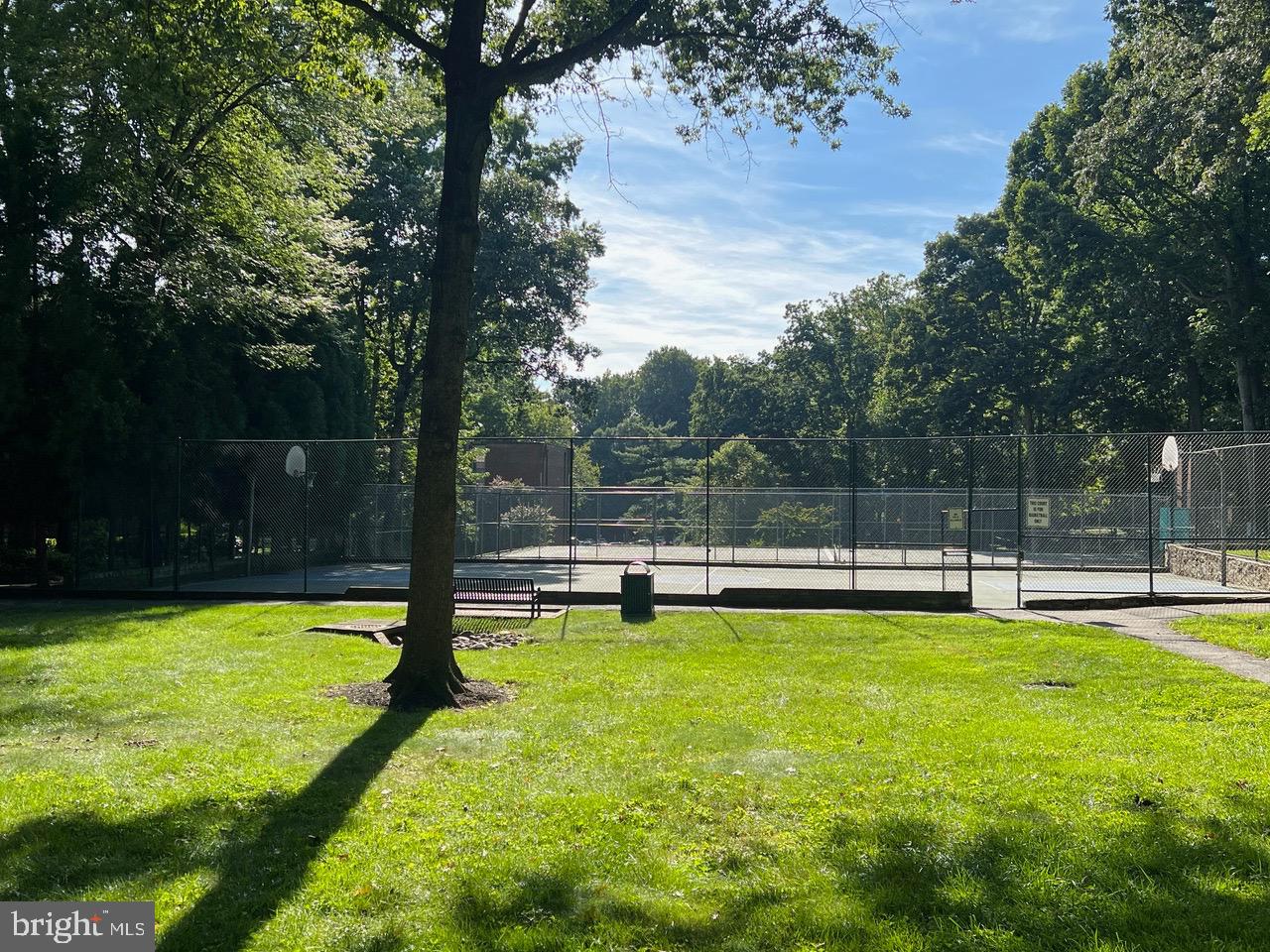 WOODBURN VILLAGE - Residential Lease