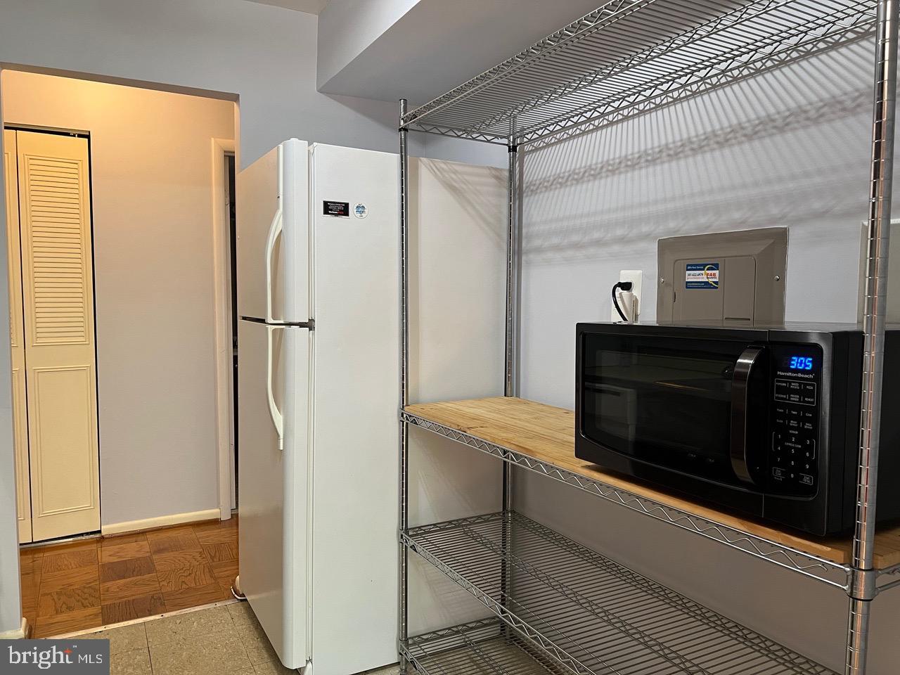 WOODBURN VILLAGE - Residential Lease