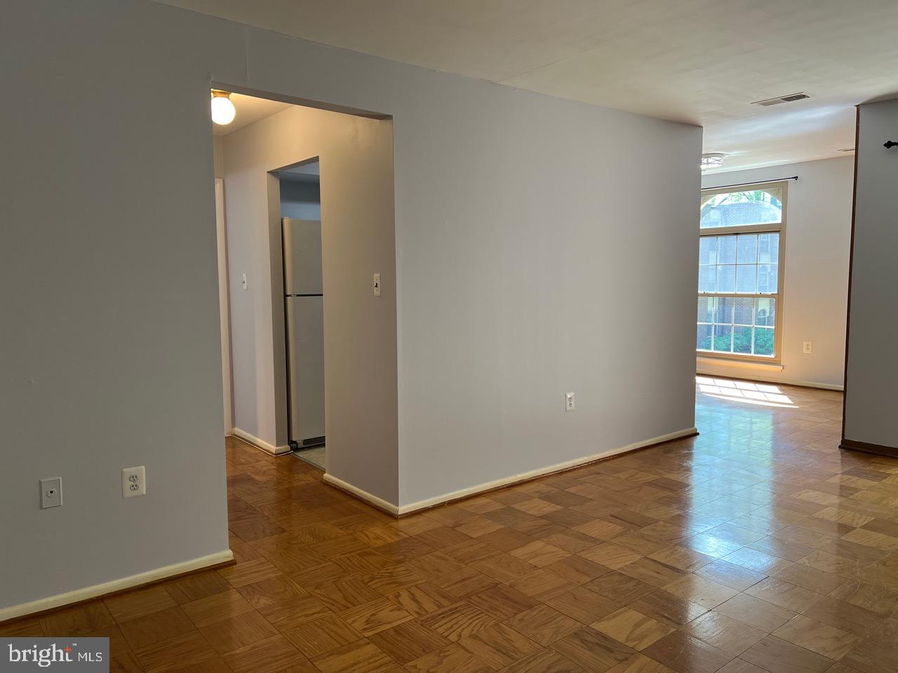 WOODBURN VILLAGE - Residential Lease