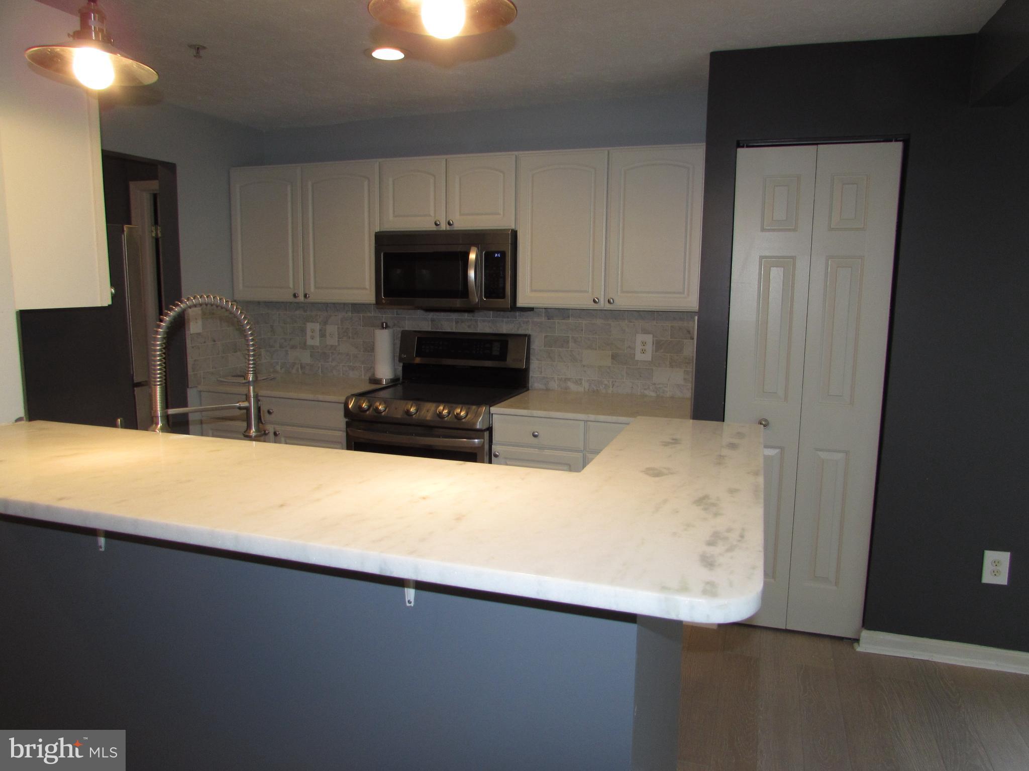 CHESTNUT GABLE - Residential