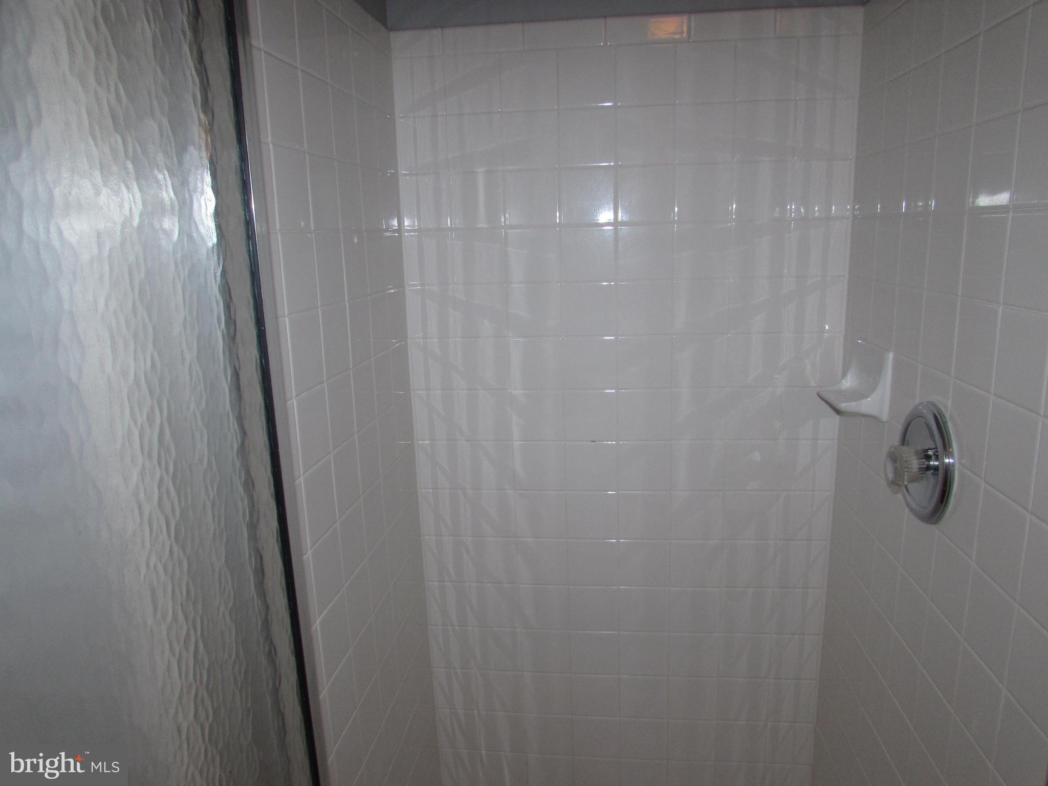 CHESTNUT GABLE - Residential