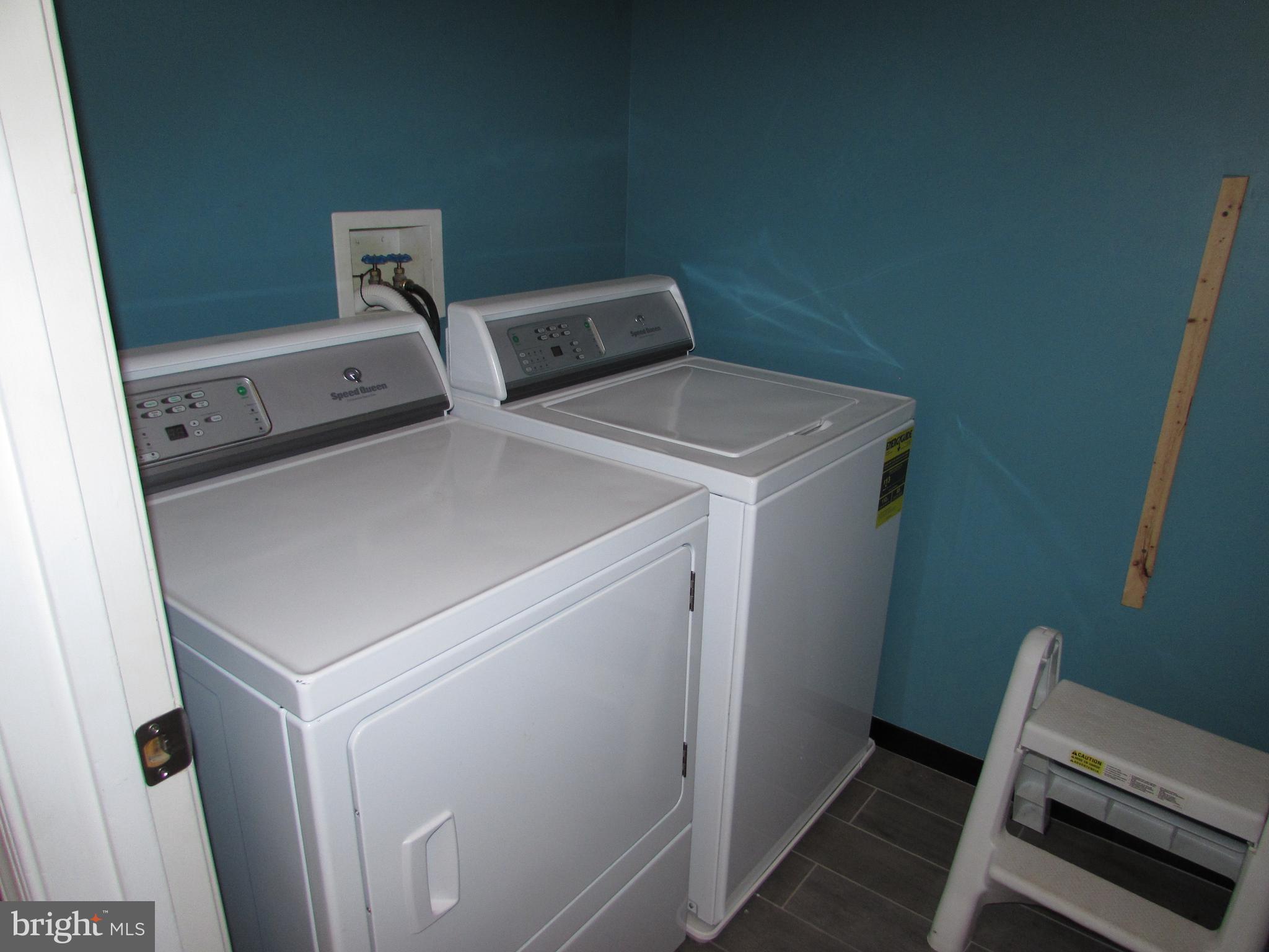 CHESTNUT GABLE - Residential