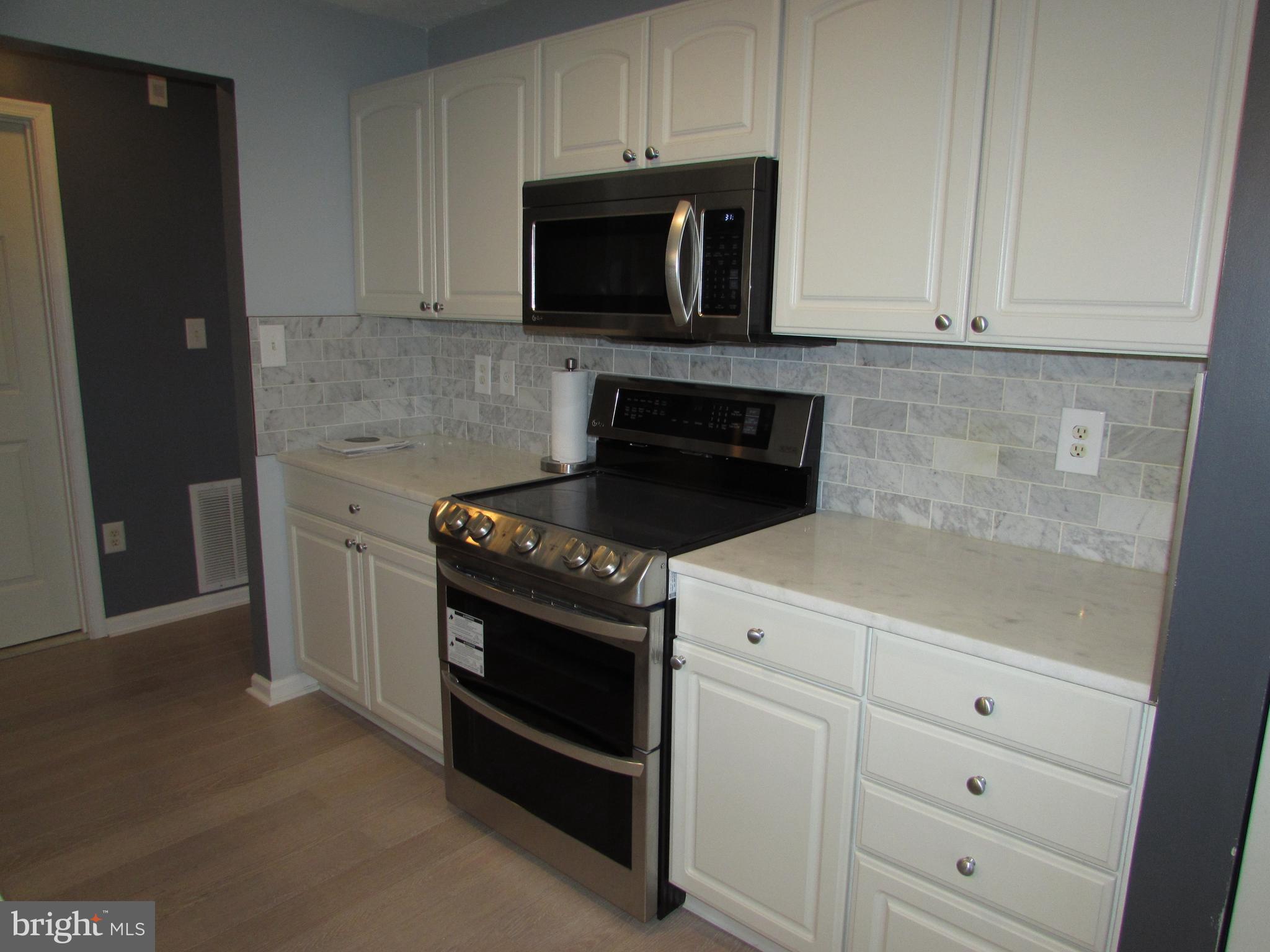 CHESTNUT GABLE - Residential