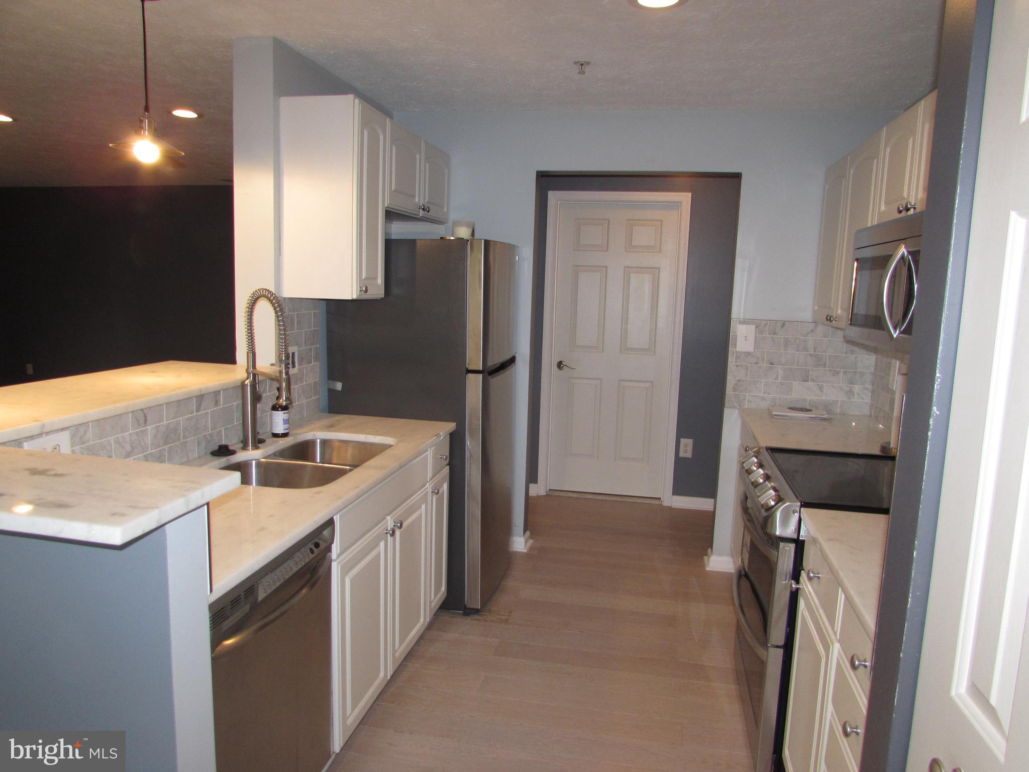 CHESTNUT GABLE - Residential