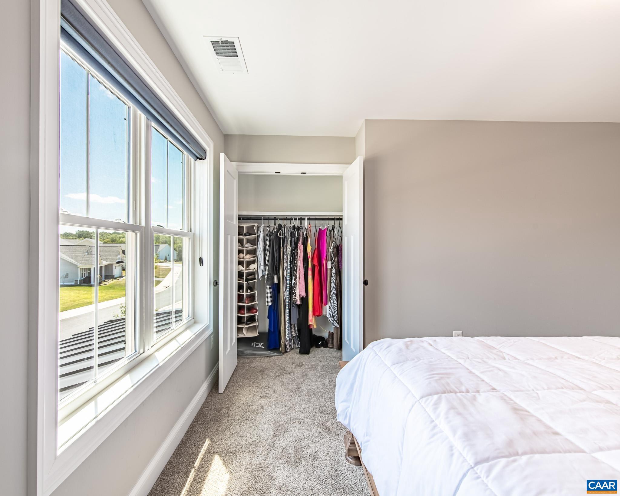 SPRING CREEK - Residential