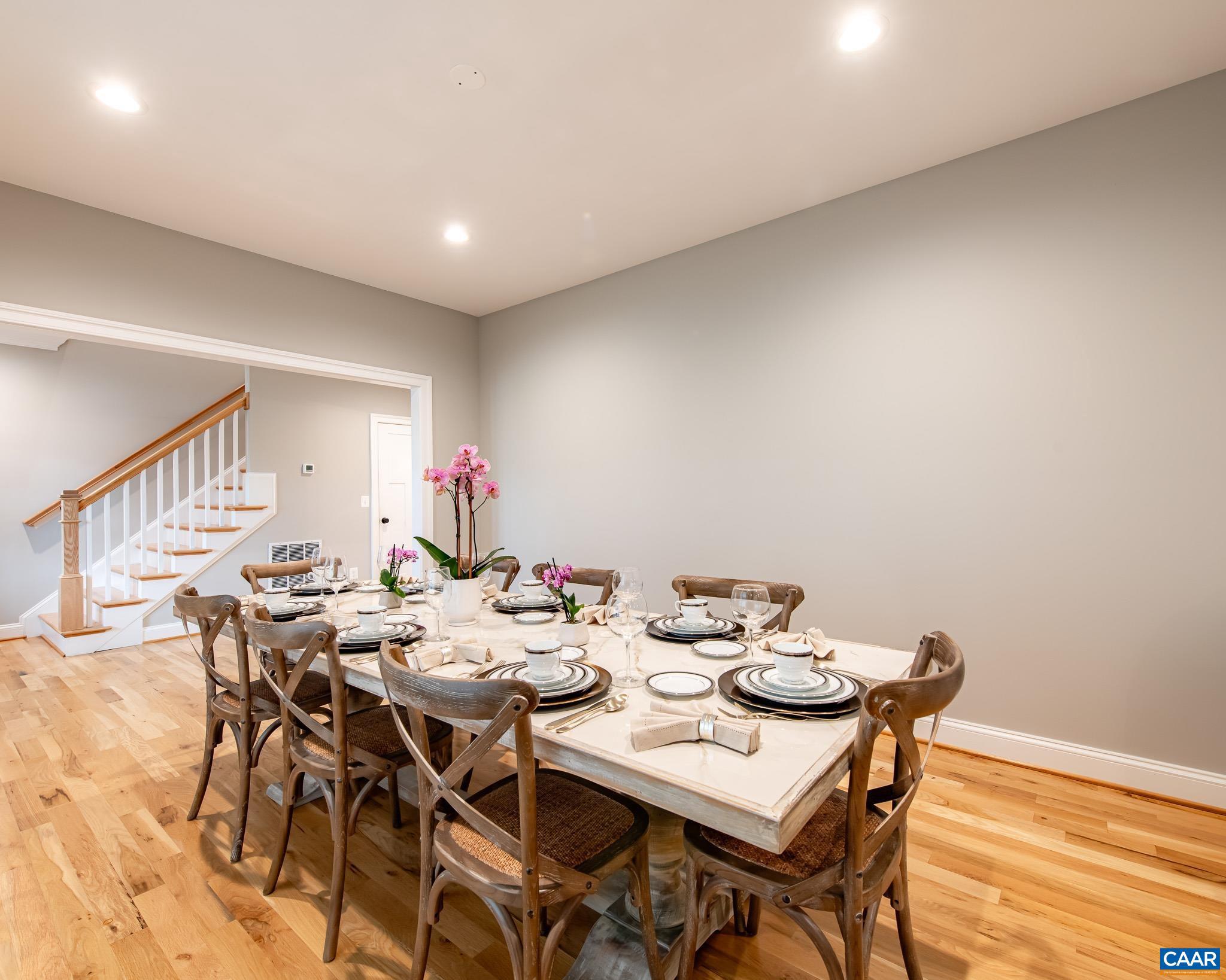 SPRING CREEK - Residential