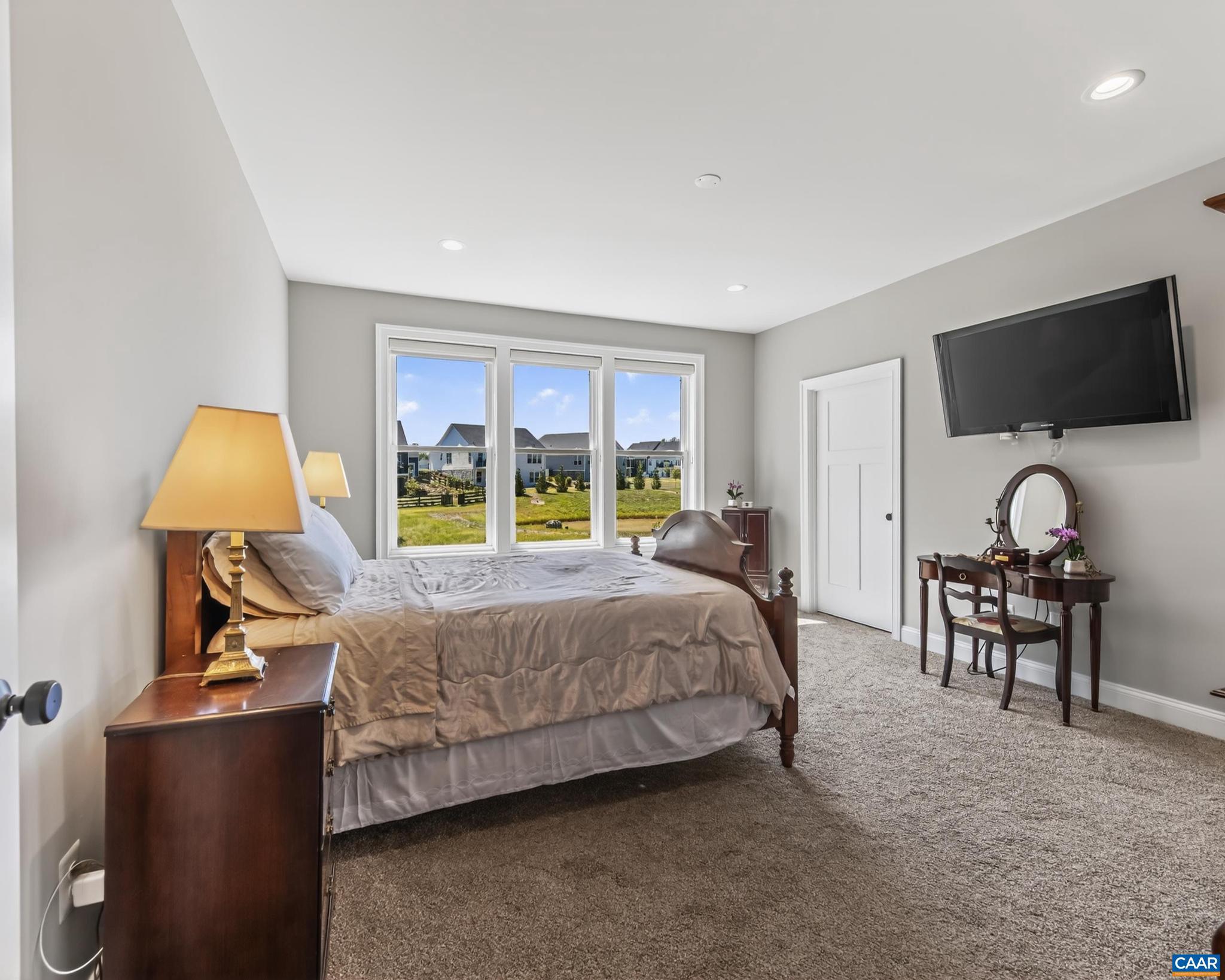 SPRING CREEK - Residential