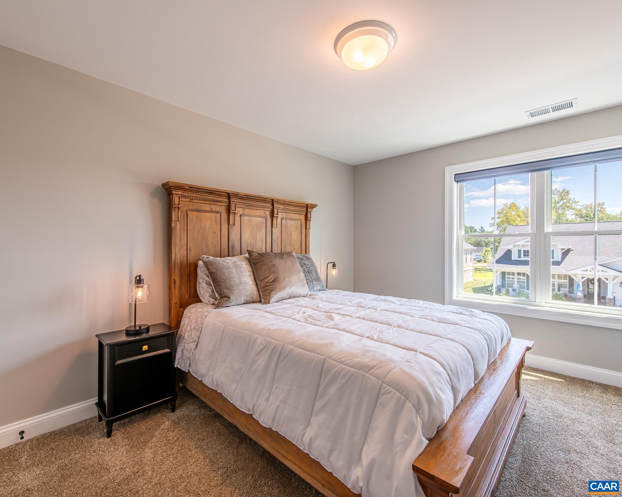 SPRING CREEK - Residential