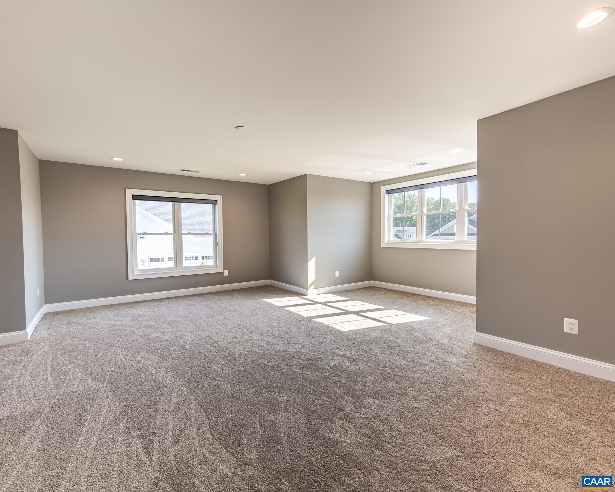 SPRING CREEK - Residential