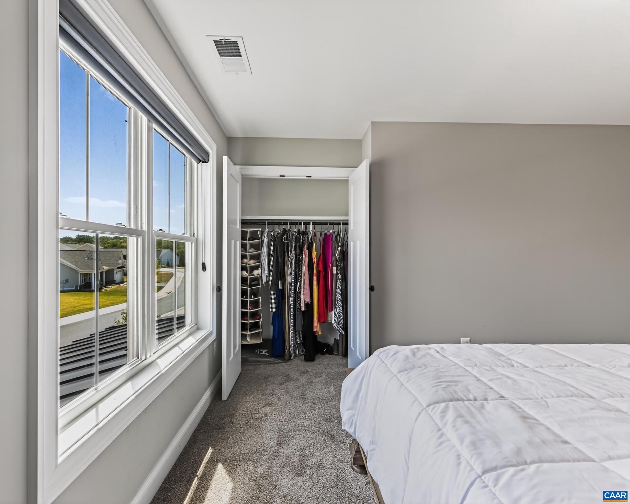 SPRING CREEK - Residential