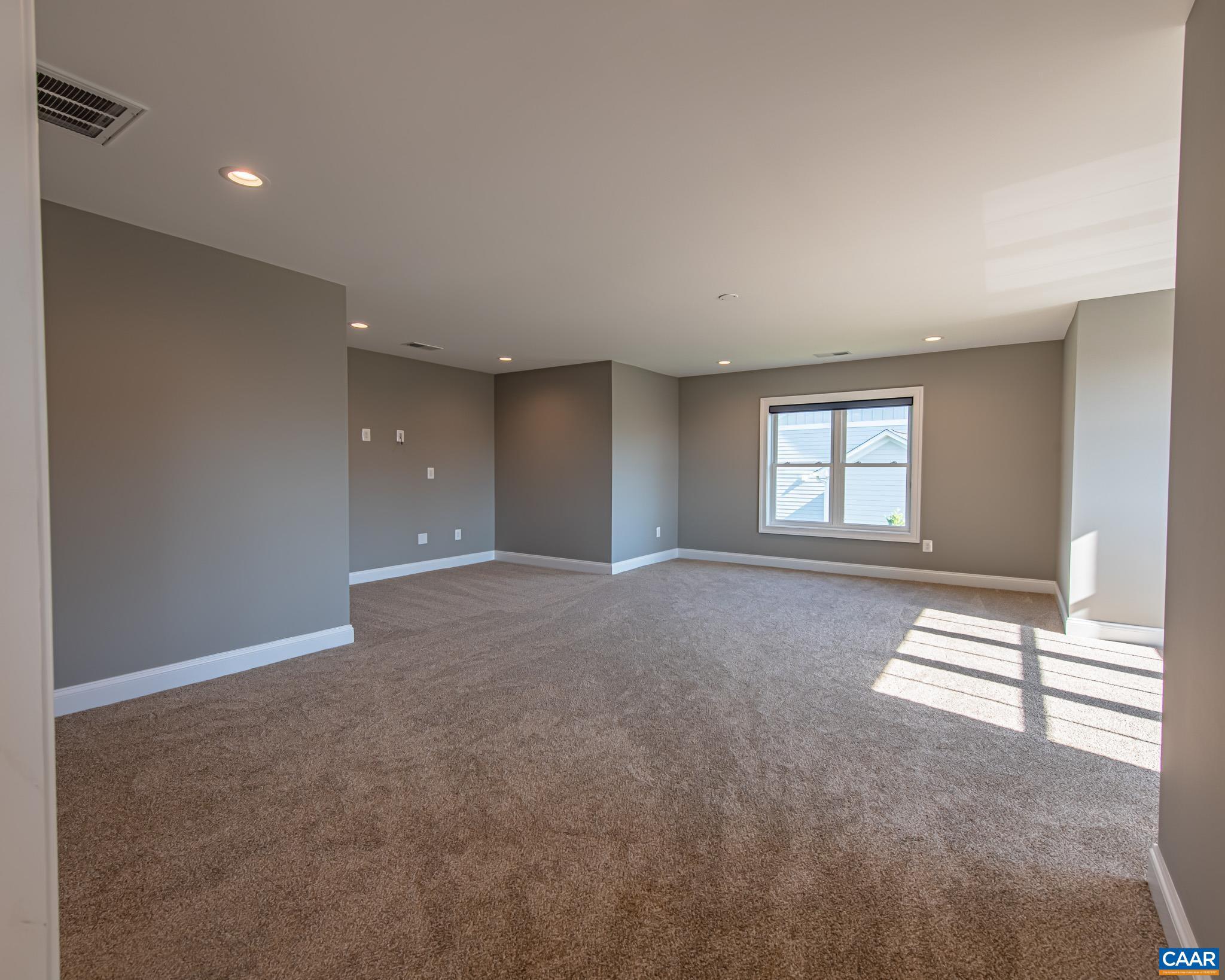 SPRING CREEK - Residential