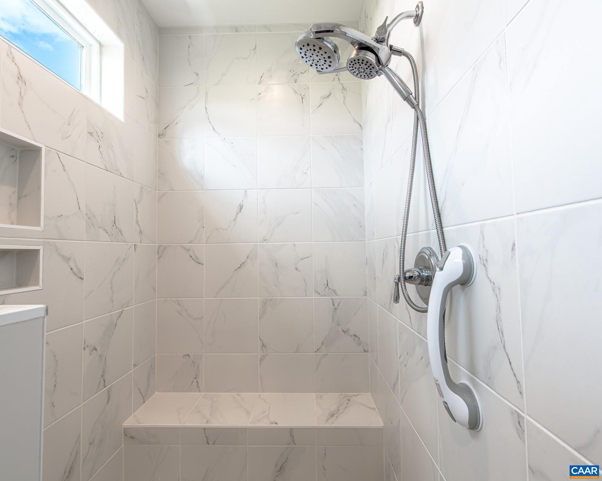 SPRING CREEK - Residential