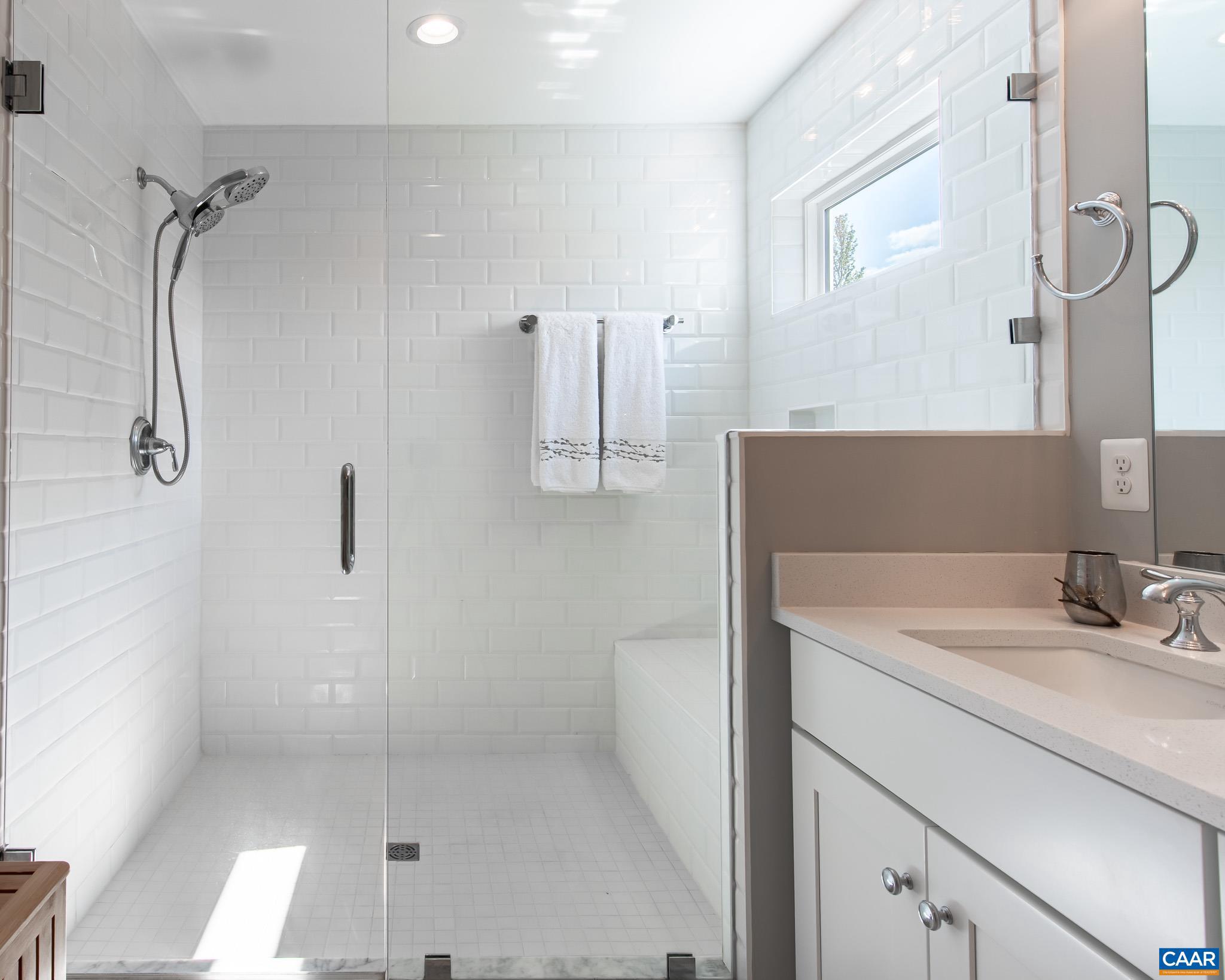 SPRING CREEK - Residential