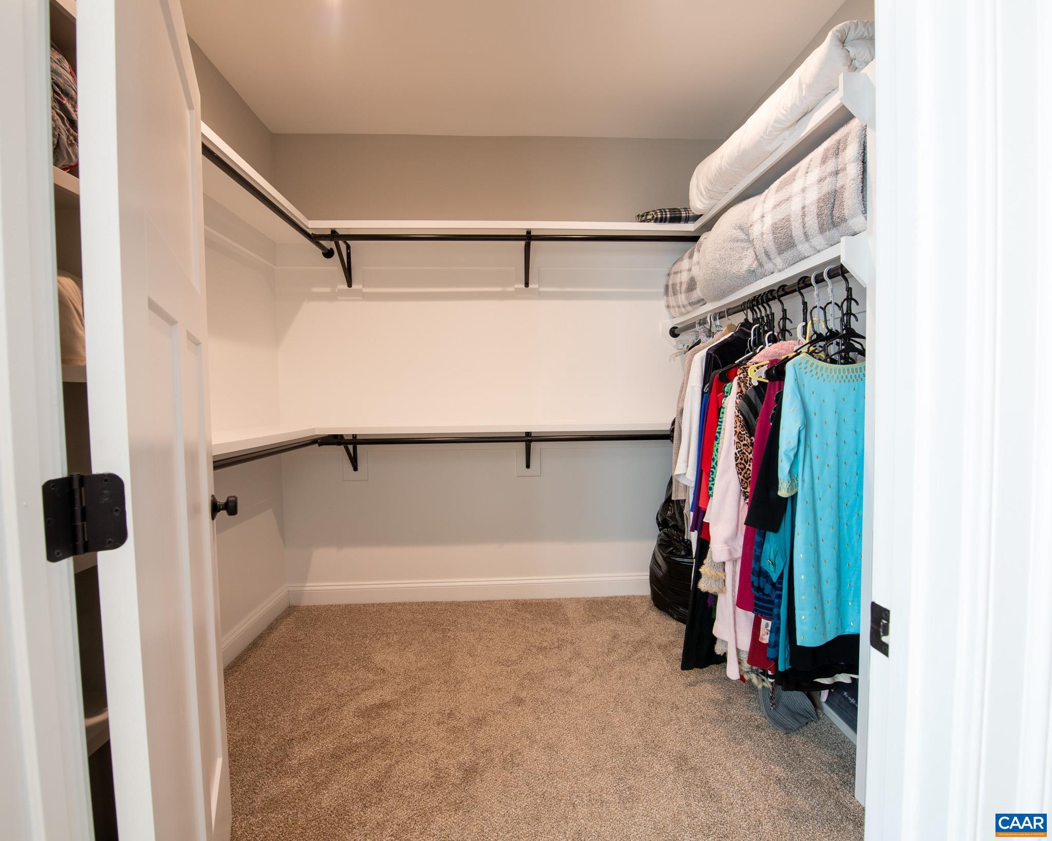 SPRING CREEK - Residential