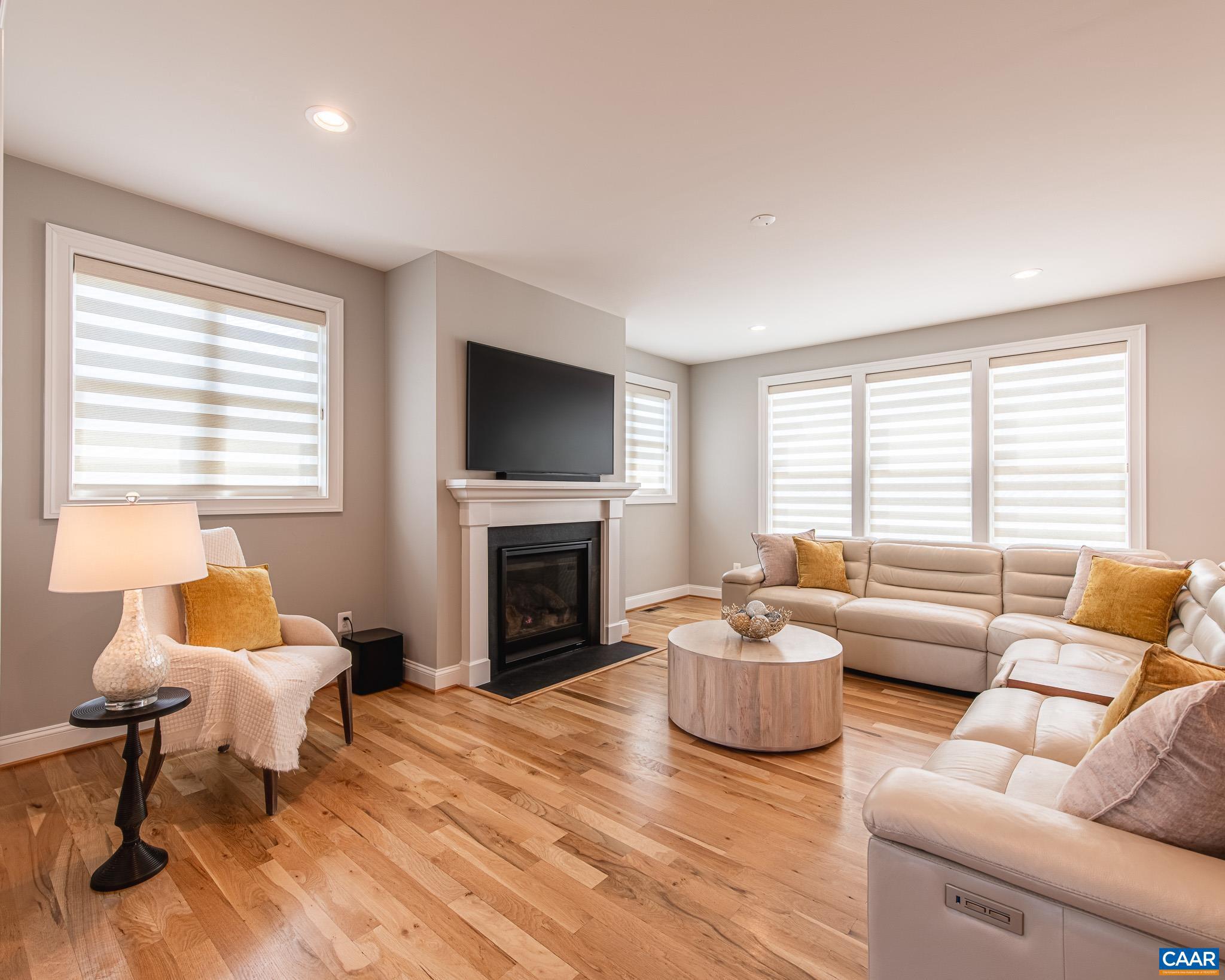 SPRING CREEK - Residential