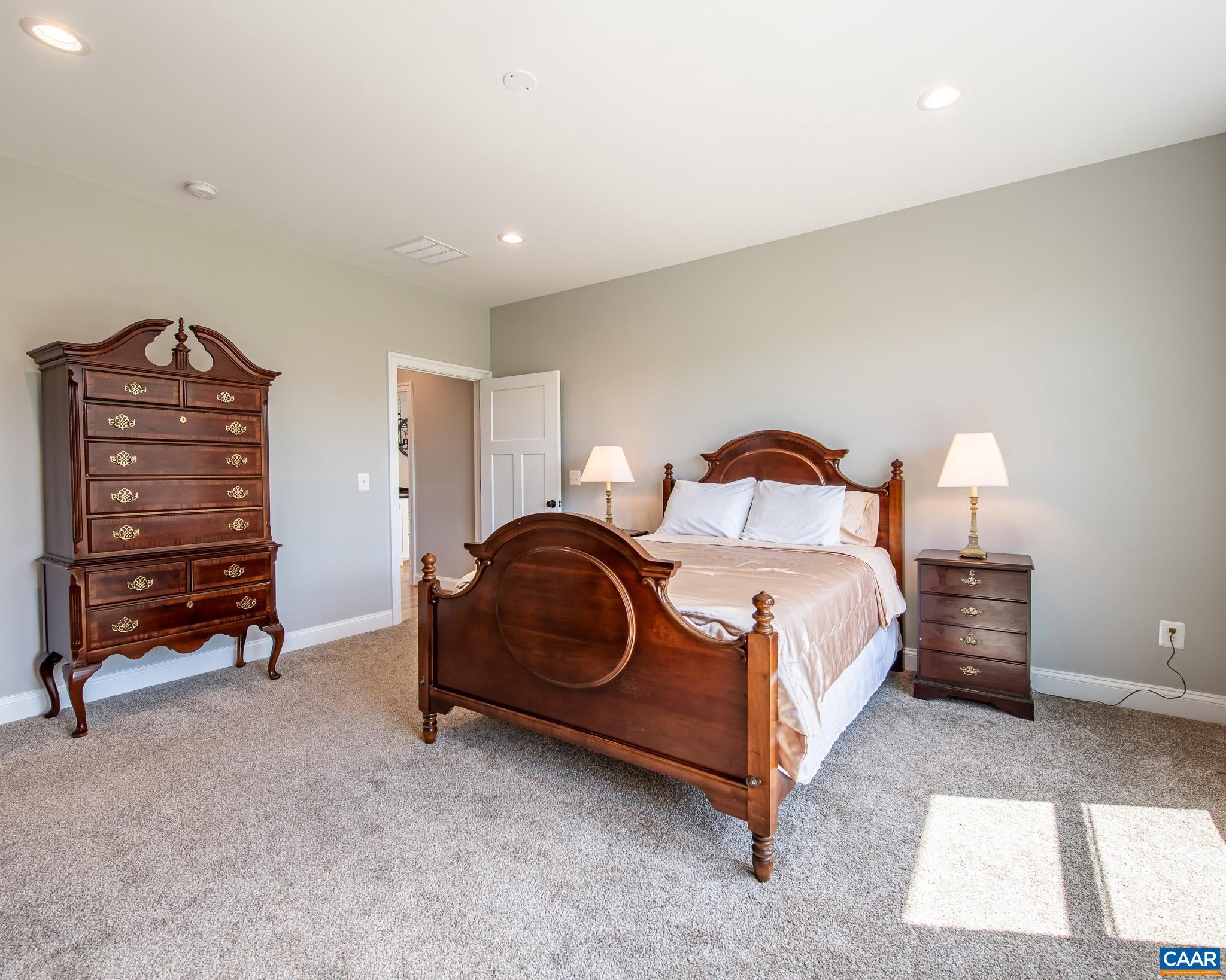 SPRING CREEK - Residential