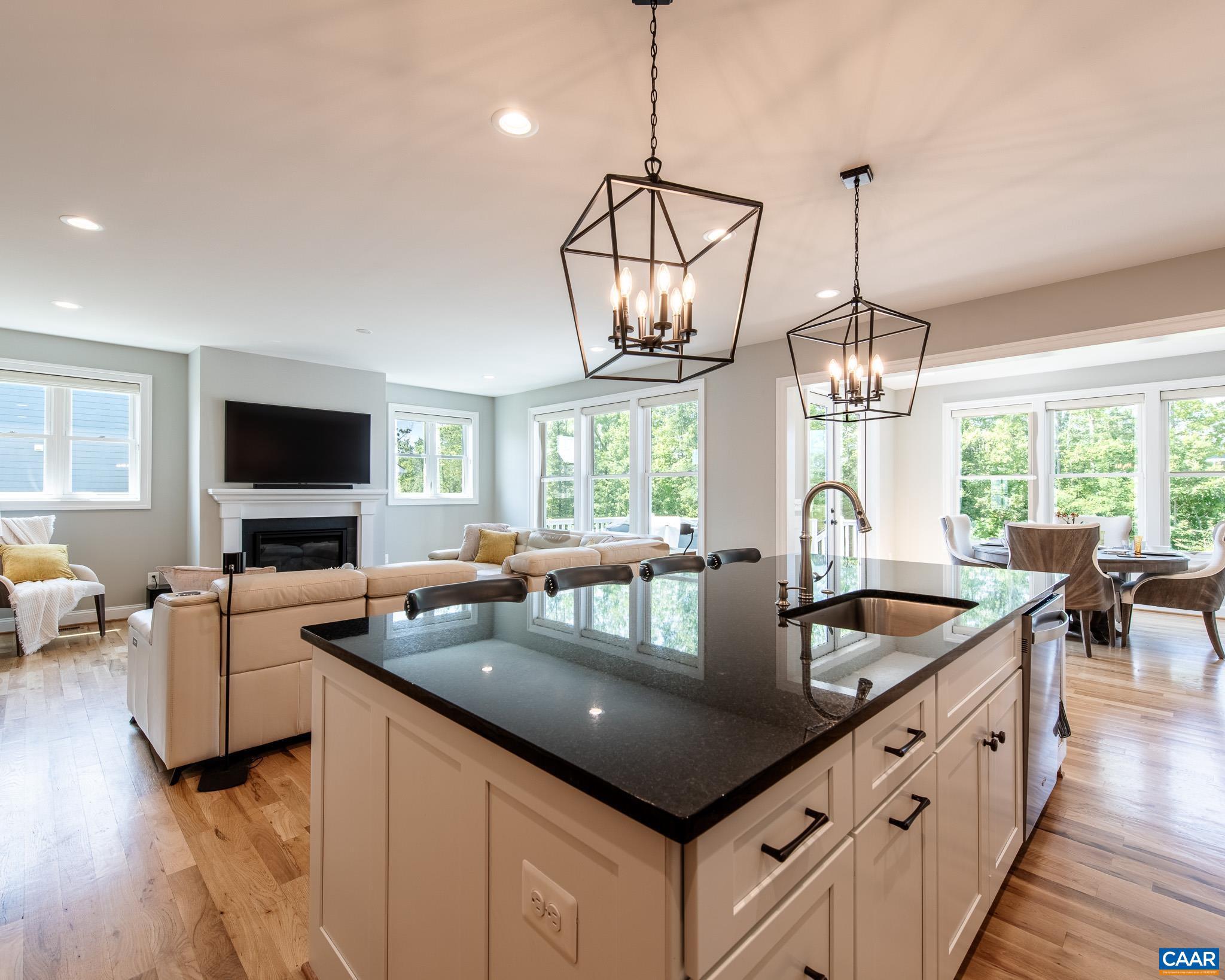 SPRING CREEK - Residential