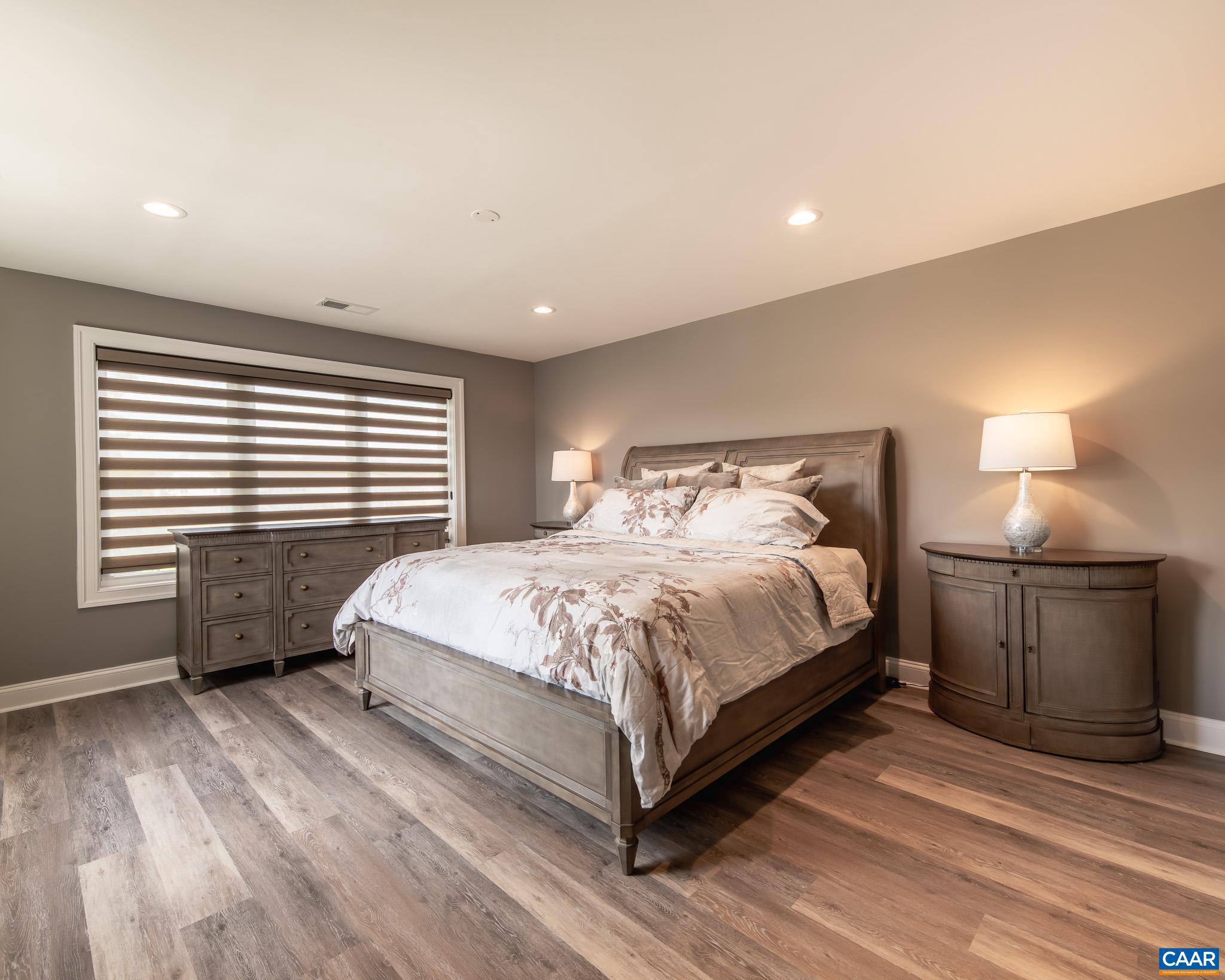 SPRING CREEK - Residential