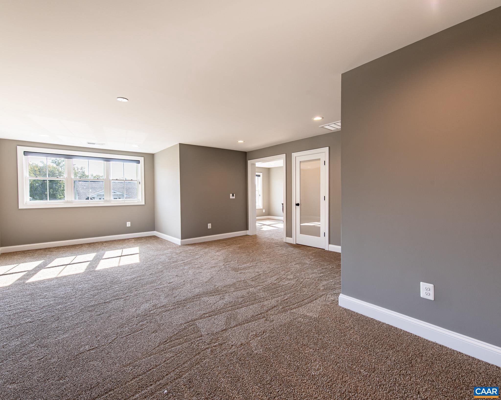 SPRING CREEK - Residential