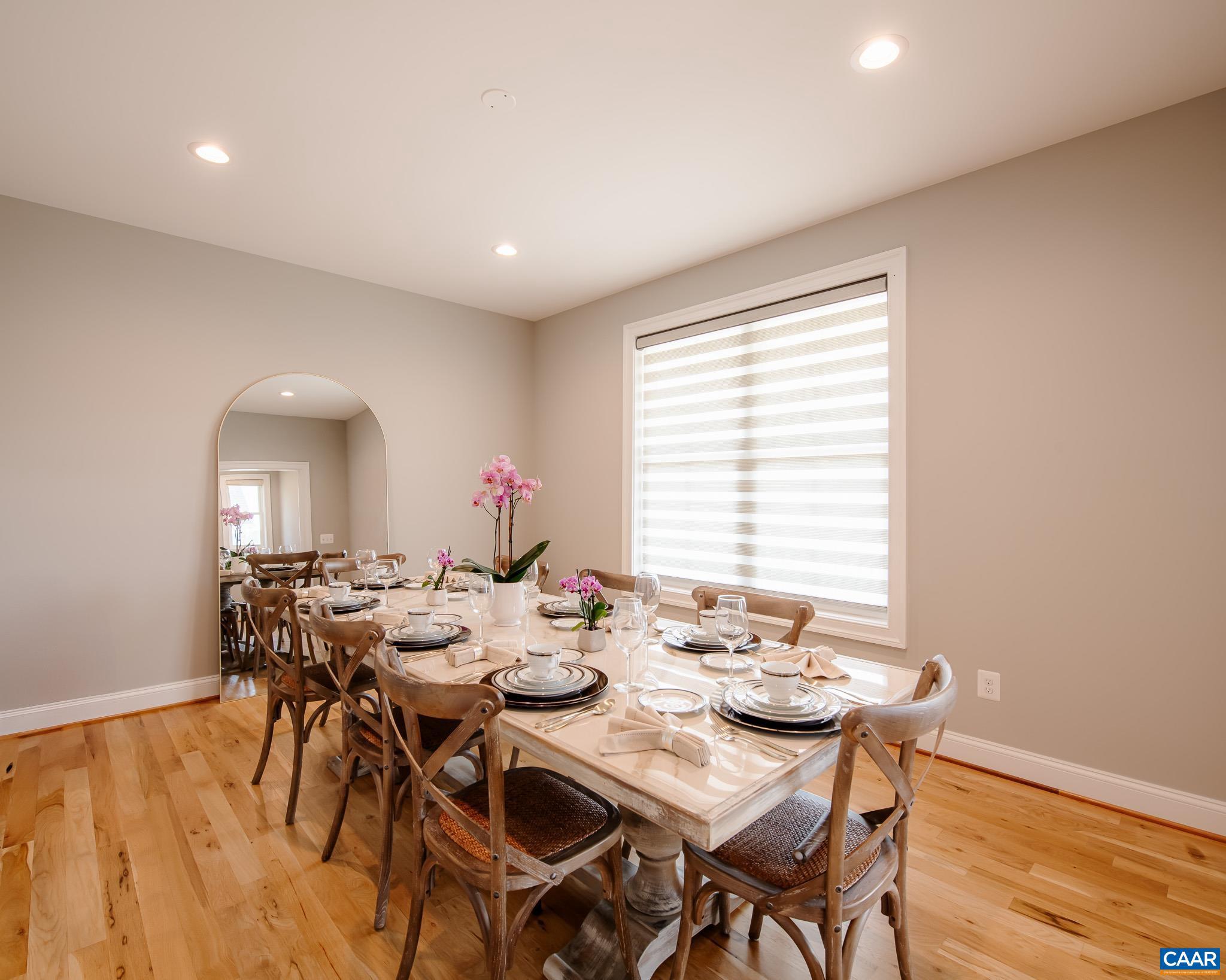 SPRING CREEK - Residential