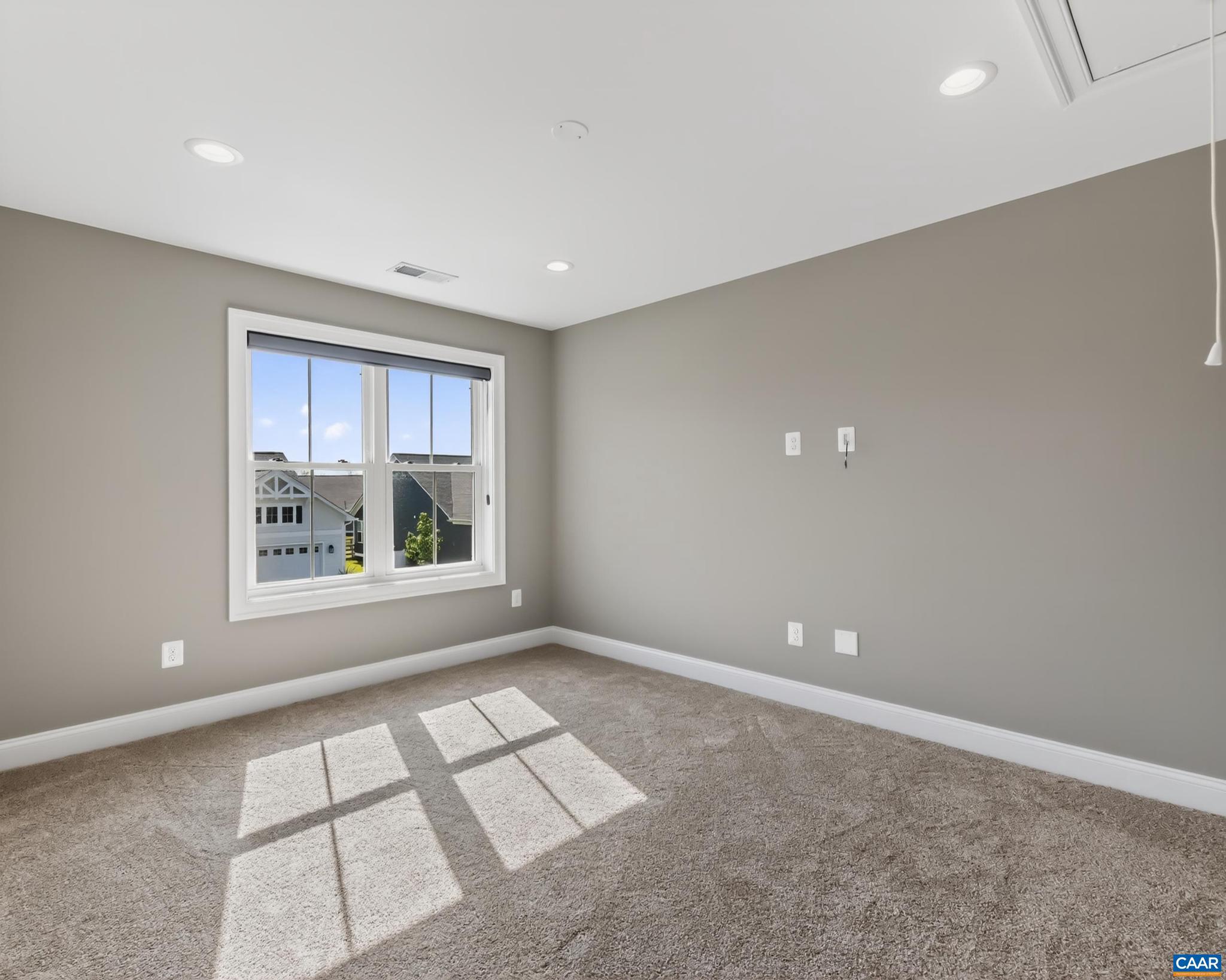 SPRING CREEK - Residential