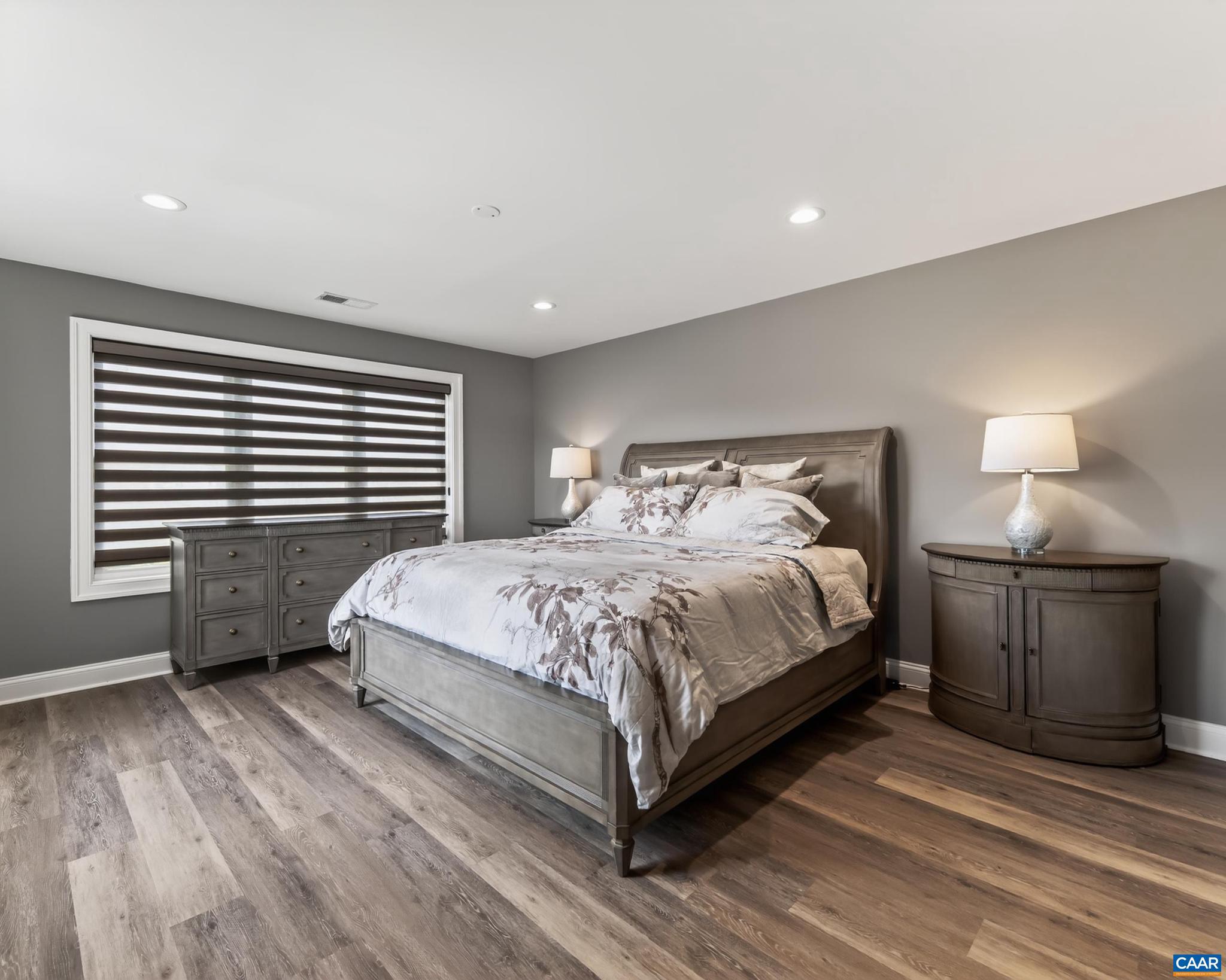 SPRING CREEK - Residential
