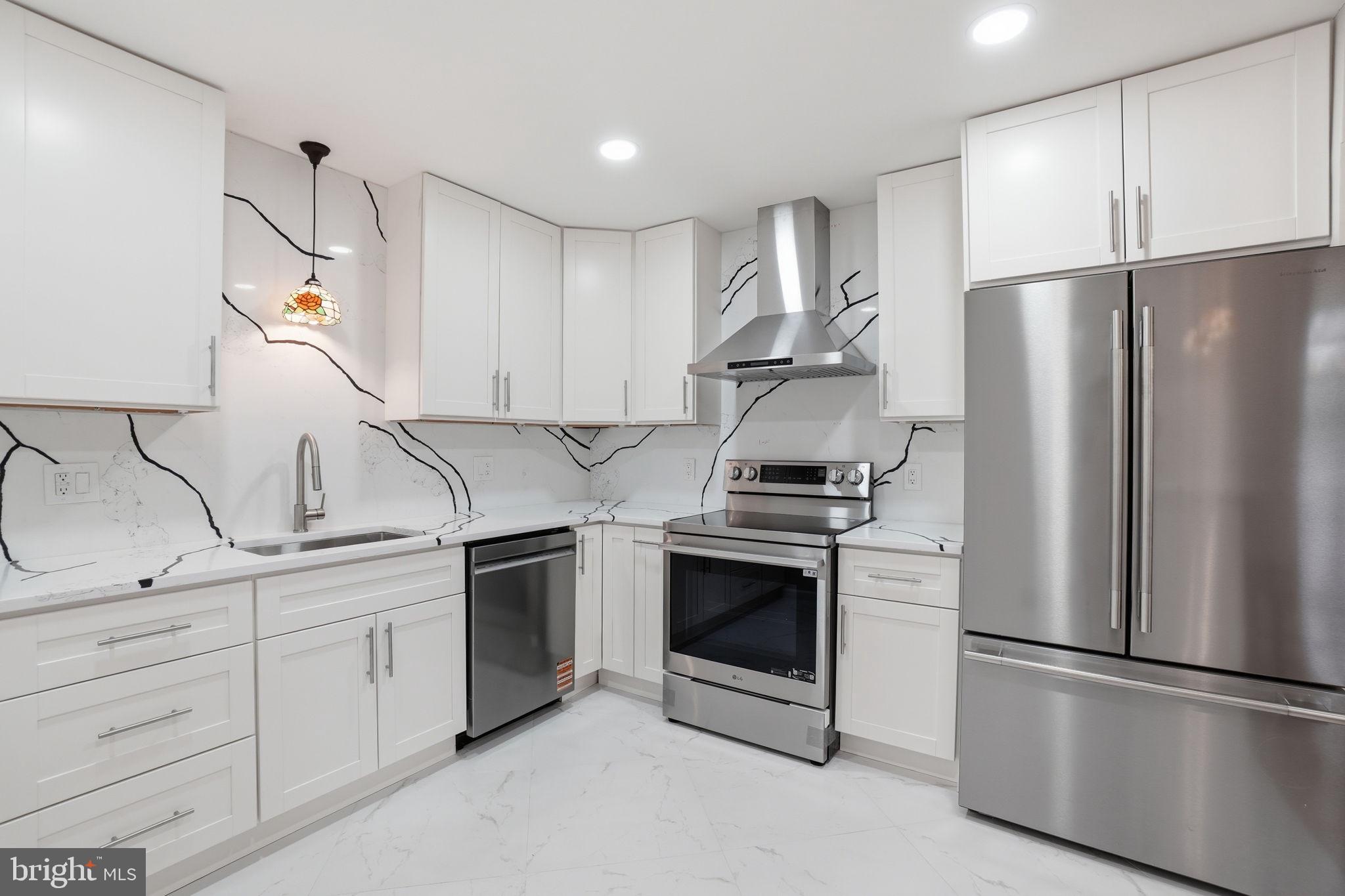 NORTH SPRINGFIELD - Residential