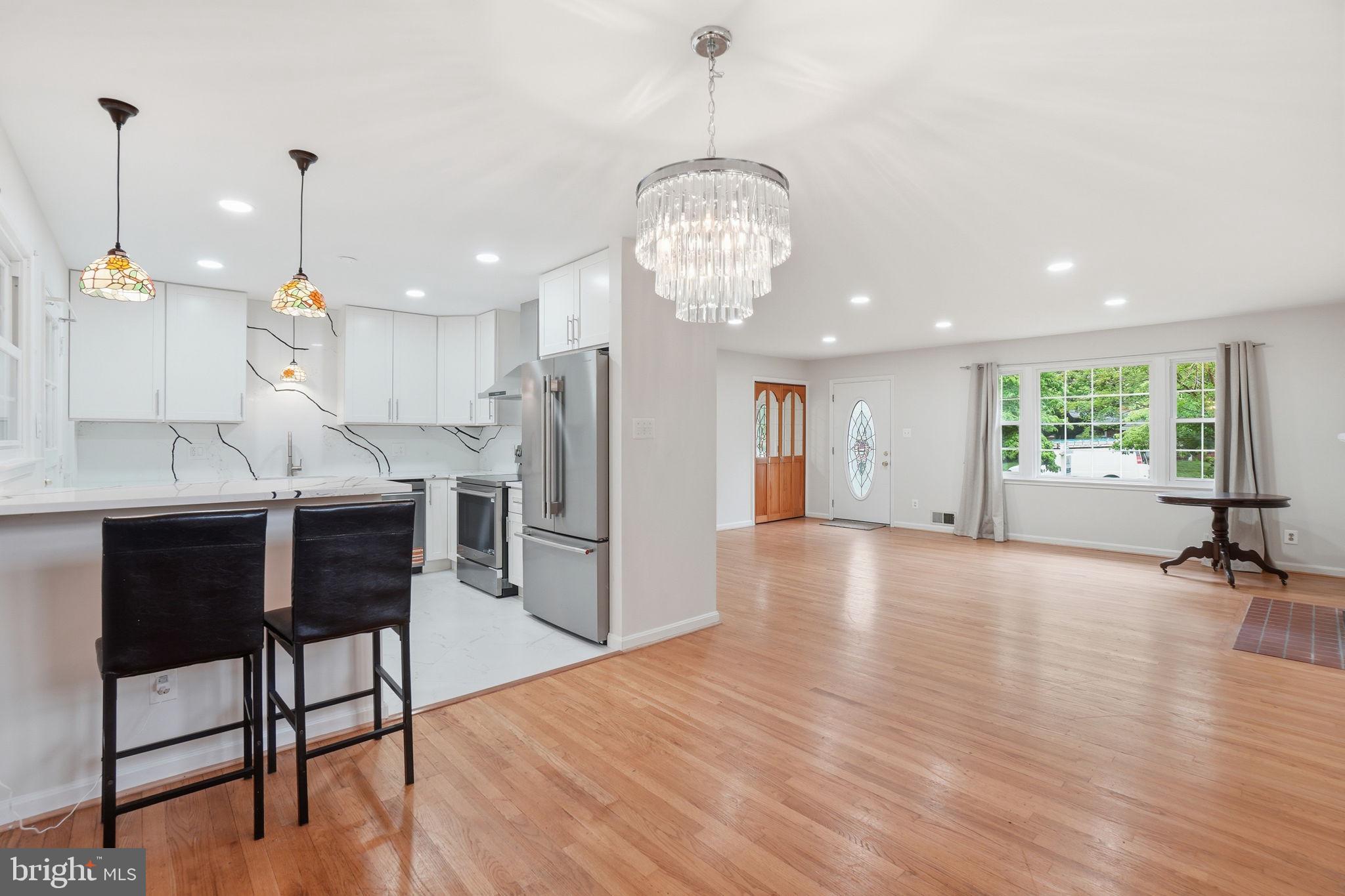 NORTH SPRINGFIELD - Residential