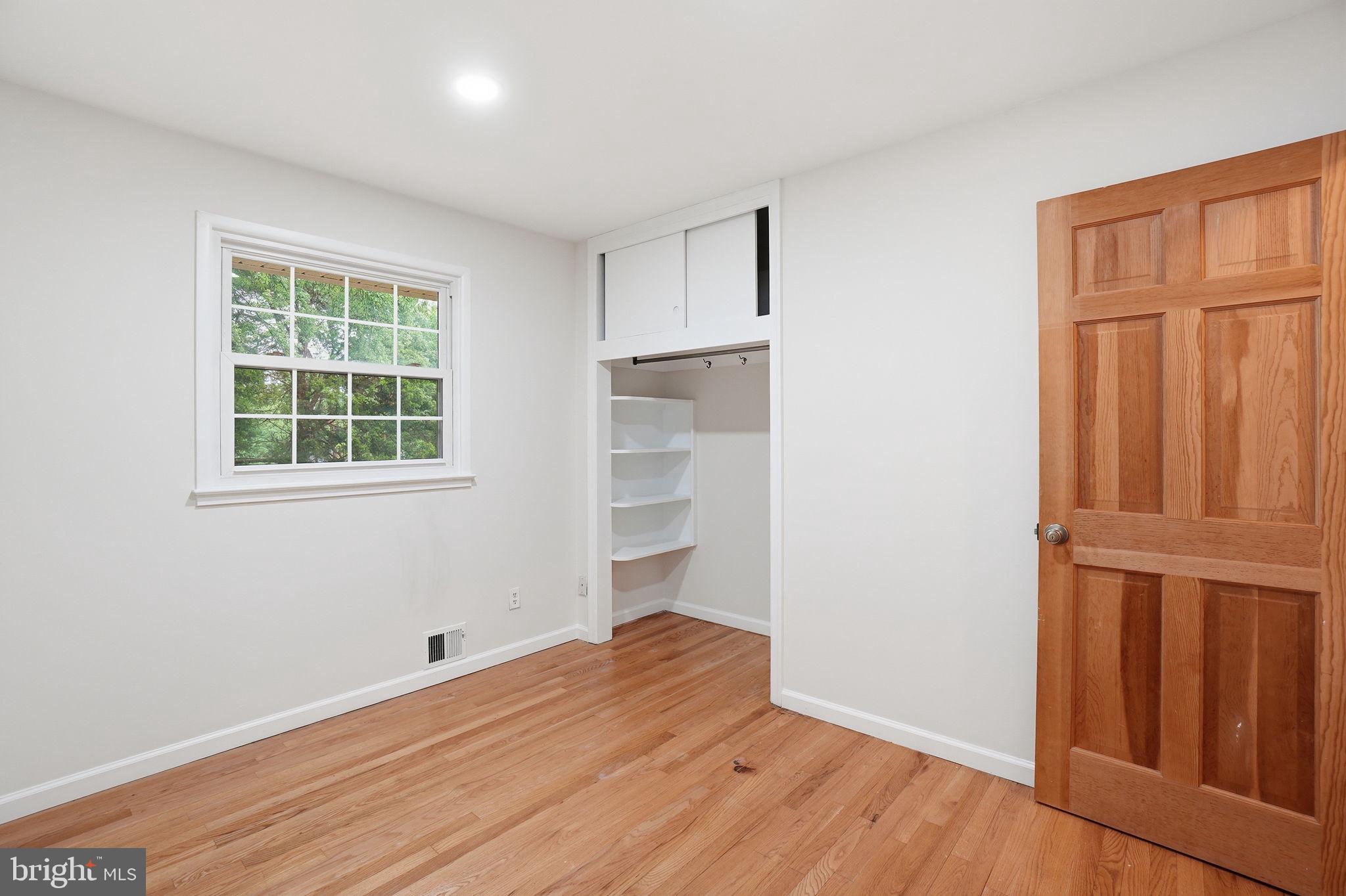 NORTH SPRINGFIELD - Residential