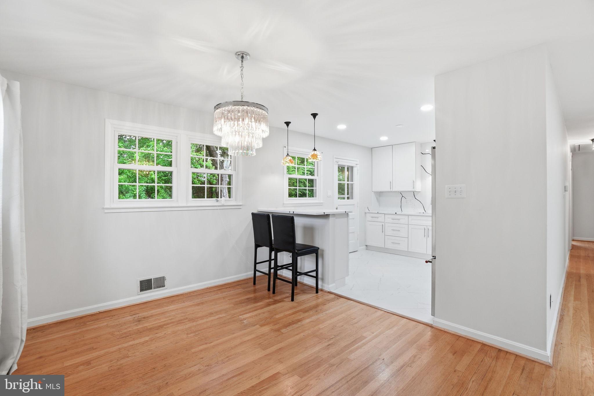 NORTH SPRINGFIELD - Residential