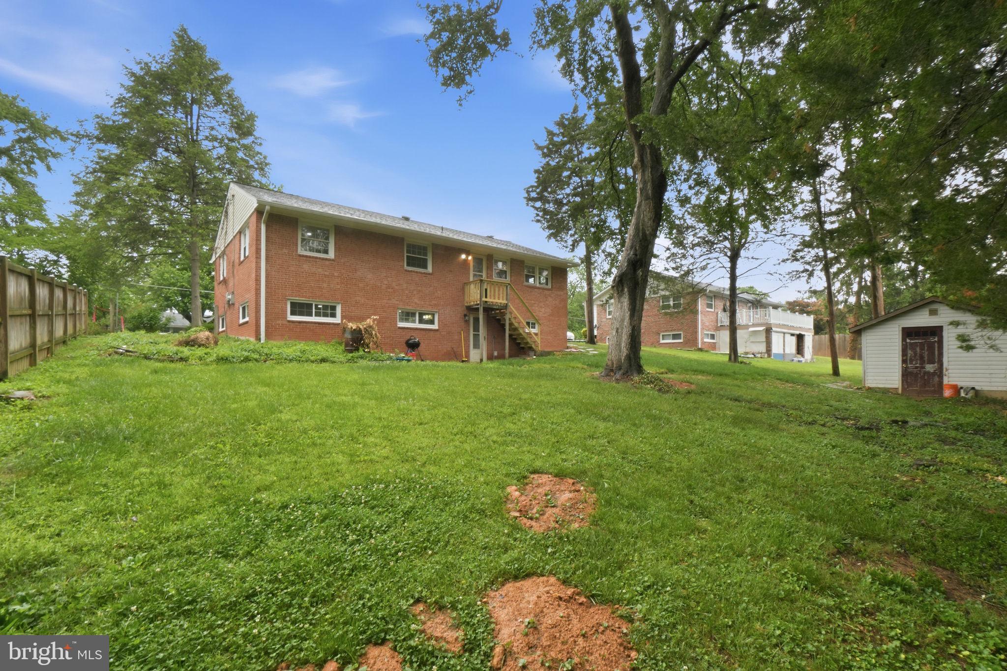 NORTH SPRINGFIELD - Residential