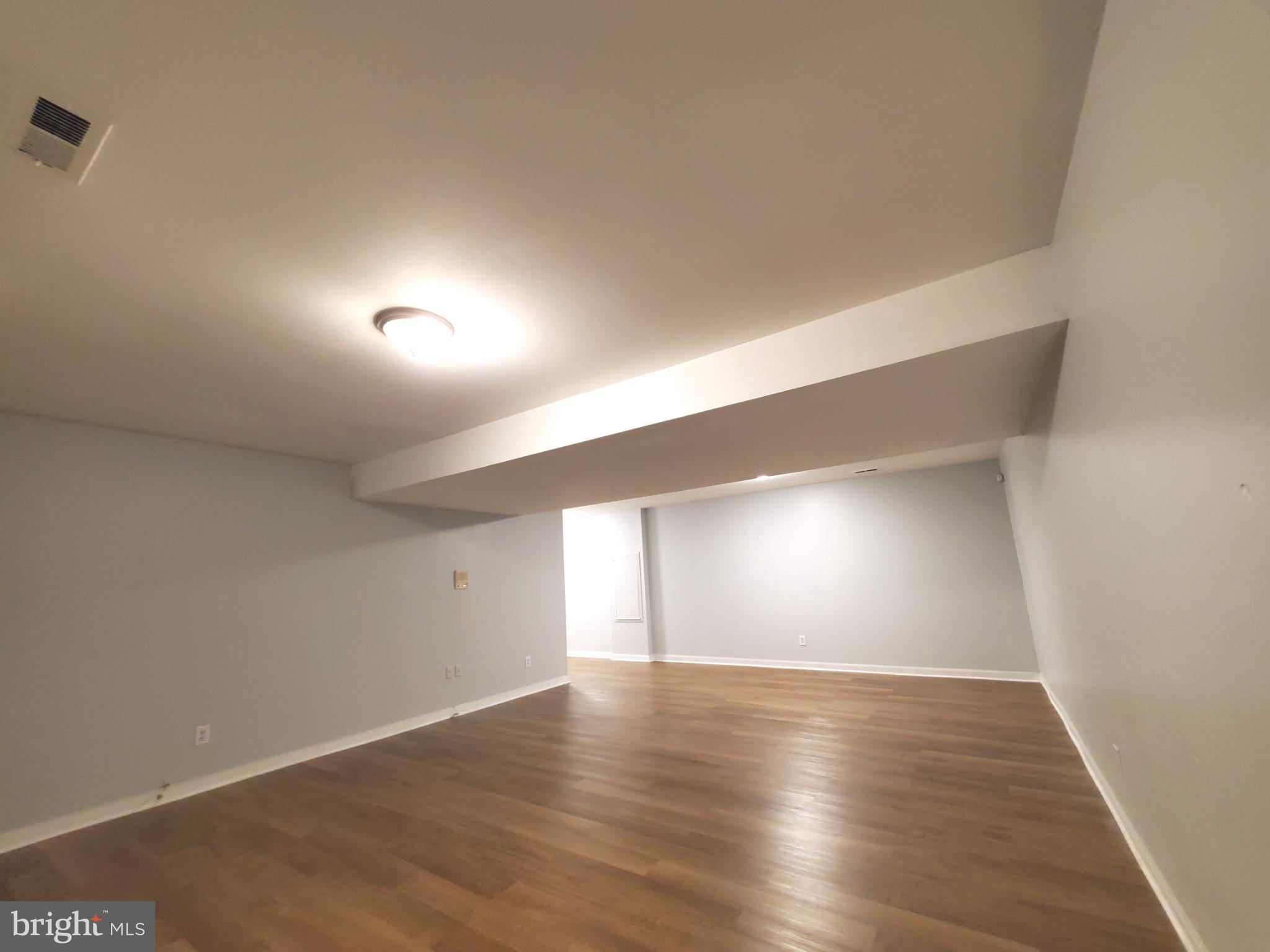 LINCOLN - Residential Lease