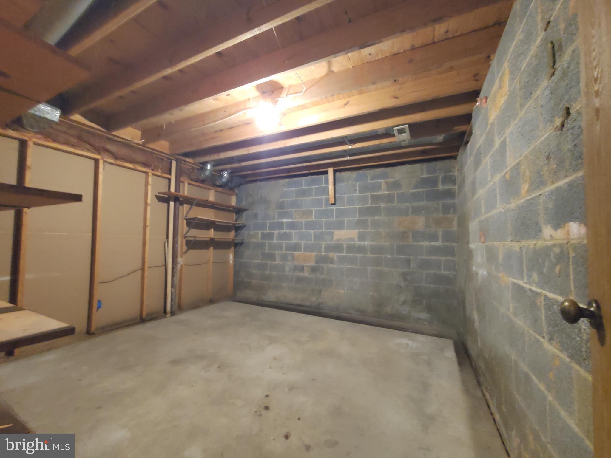 LINCOLN - Residential Lease