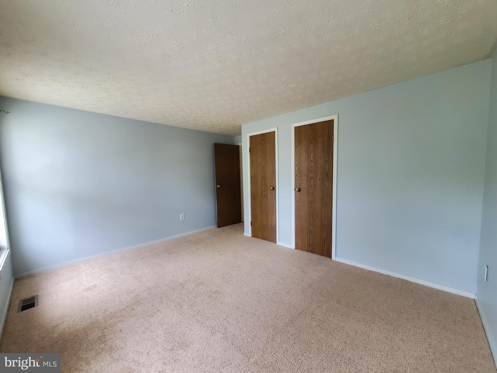 LINCOLN - Residential Lease