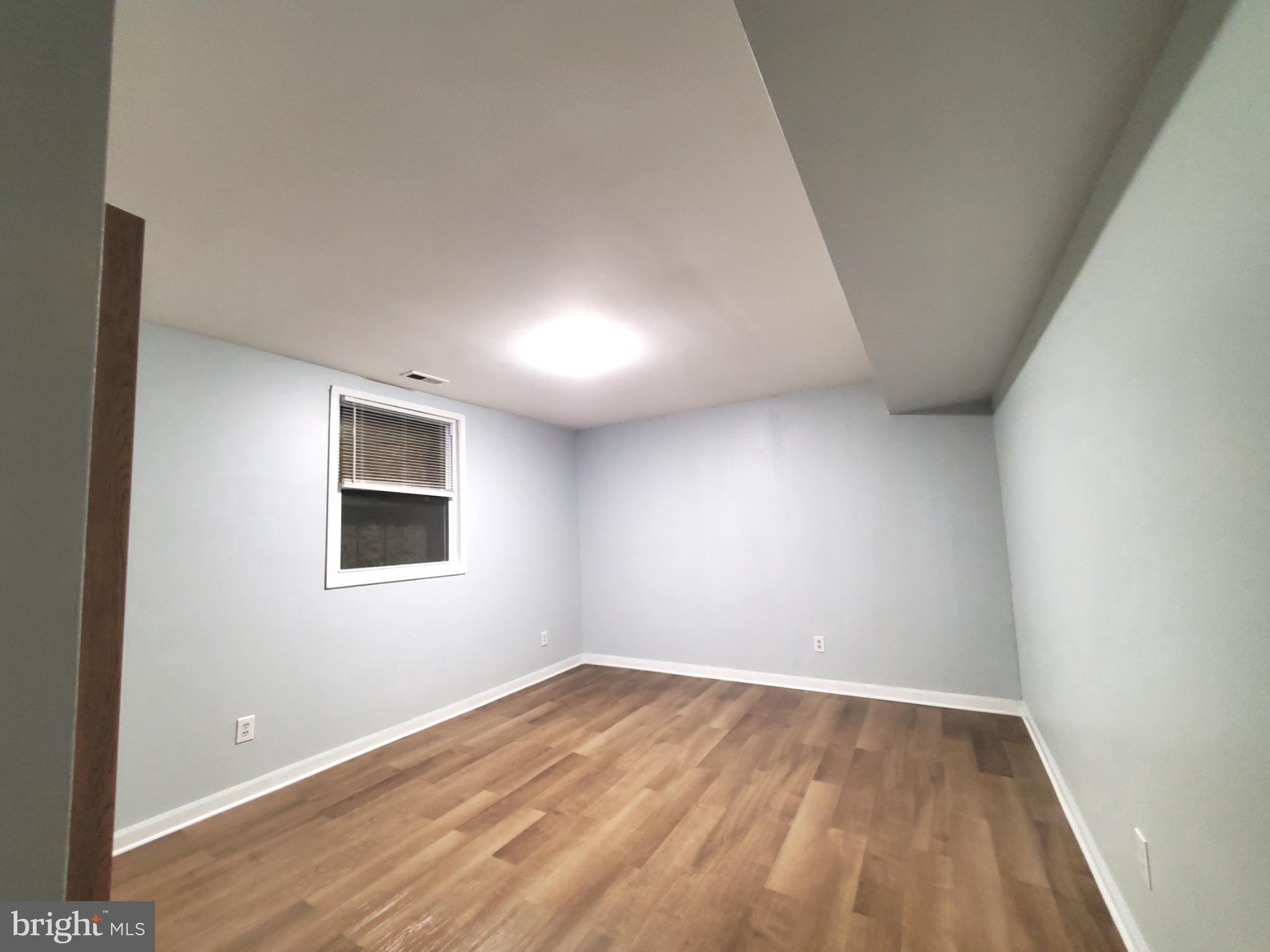 LINCOLN - Residential Lease