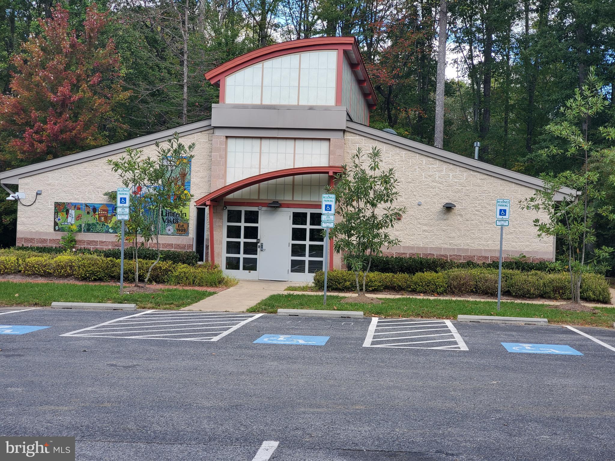 LINCOLN - Residential Lease